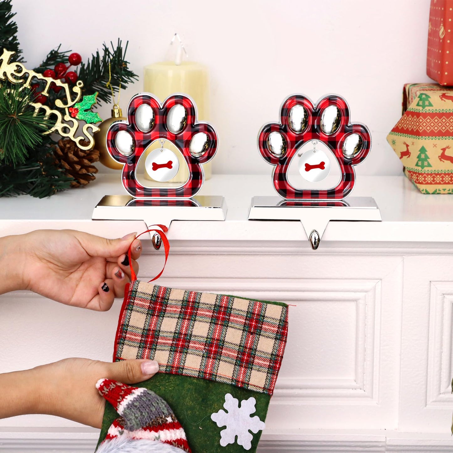 Hxezoc 2 Pack 3D Dog Paw Christmas Stocking Holder with Small Dog Paw Pendant Silver Metal Mantel Pet Paw Stocking Hangers for Christmas Fireplace Mantel Decorations Christmas Holiday Supplies