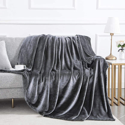 MOONLIGHT20015 Fleece Throw Blanket for Sofa - Soft Cosy Fluffy Blankets for Bed, Warm Single Throws for Audlts, Dark Grey, 130x150 cm