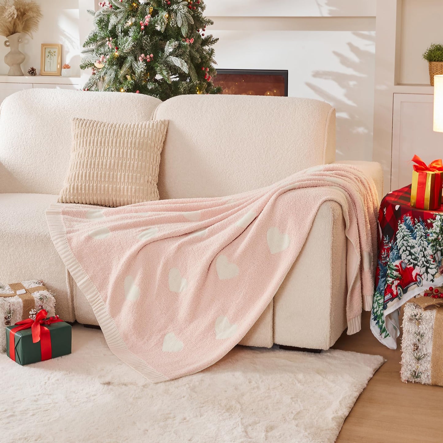 Douceur Love Heart Throw Blanket, Ultra Soft Pink Fluffy Valentine’s Day Blanket, Reversible Cozy Decorative Blanket for Bed Couch Sofa, Super Soft Indoor Living Room Plush Throws, 60"X80"