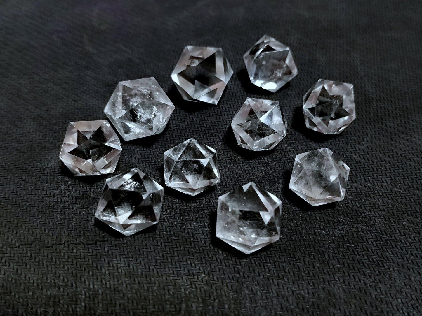Jet Crystal Quartz Icosahedron Gemstone Sphatik Original Crystal Natural Authentic Chakra Radionic Platonic Pranic Brazilian Power Protection Vastu Healing Feng Shui Energy Approx. 10-15 mm.