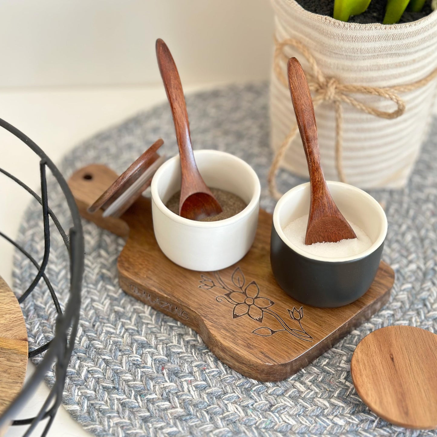 UhMAZING SALT AND PEPPER CELLAR SET WITH ACACIA WOOD LID AND ENGRAVED DECORATIVE HOLDING TRAY - WHITE AND BLACK