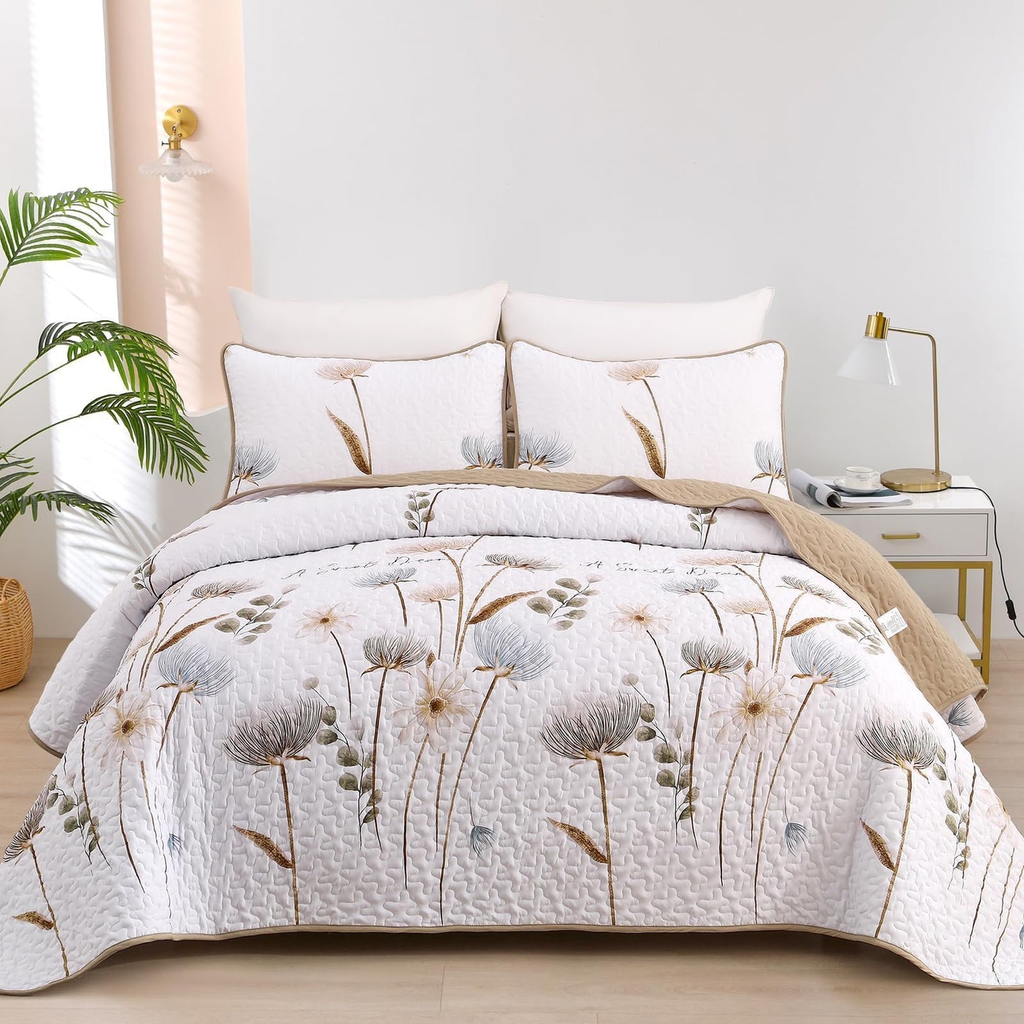 Dinjoy Floral Quilt Set Queen,Beige/Khaki Bedspread Queen Size 3 Pieces Lightweight Fall Quilts Microfiber Farmhouse Bedding Set Soft Flower Bedspreads White Coverlet Sets for All Seasons