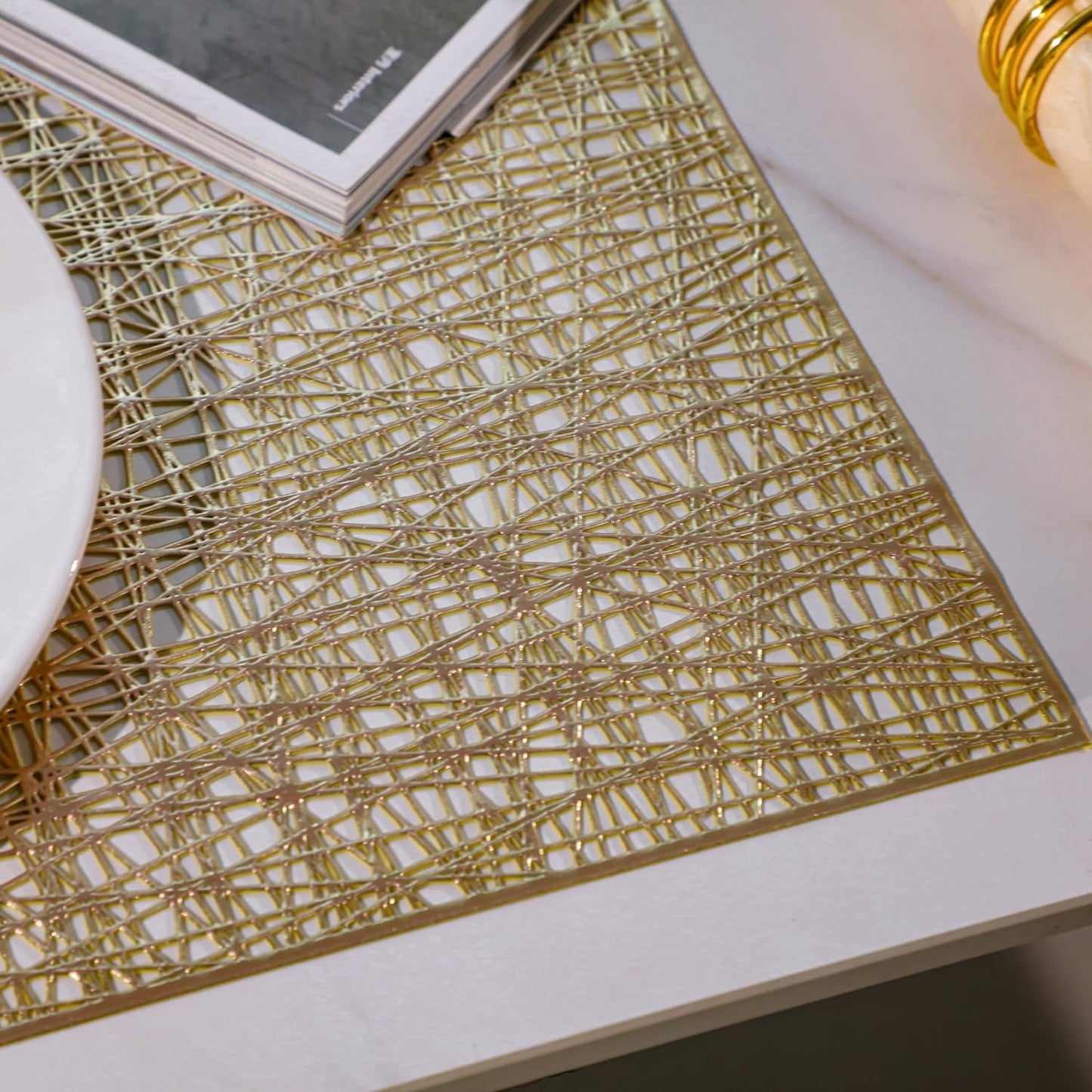 Snowkingdom Gold Placemats Set of 4, Golden Vinyl Rectangle Metallic Wipeable Place mats, Washable Easy Clean Non Slip Stain Resistant Hollow Kitchen Dining Table Mats for Wedding Party Decoration