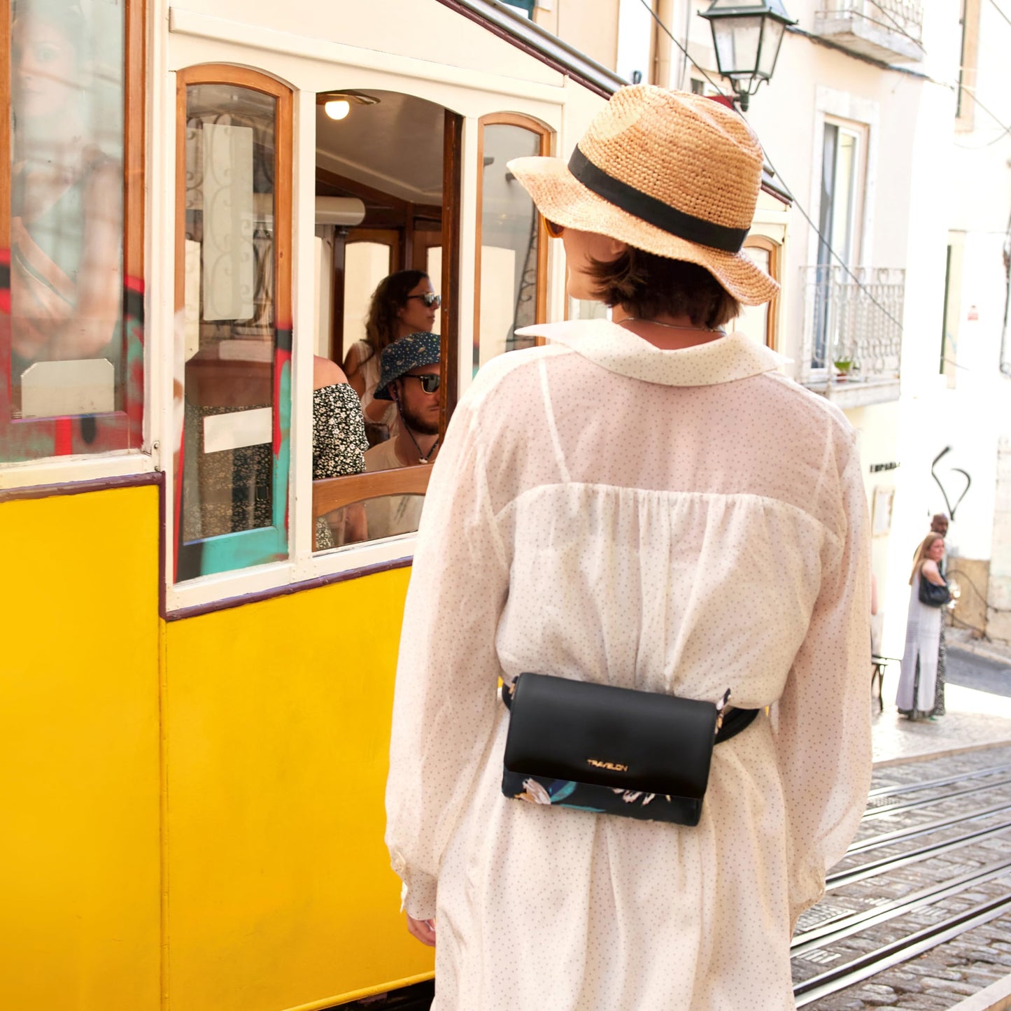 Travelon Addison-Anti-Theft-Convertible Crossbody/Belt Bag