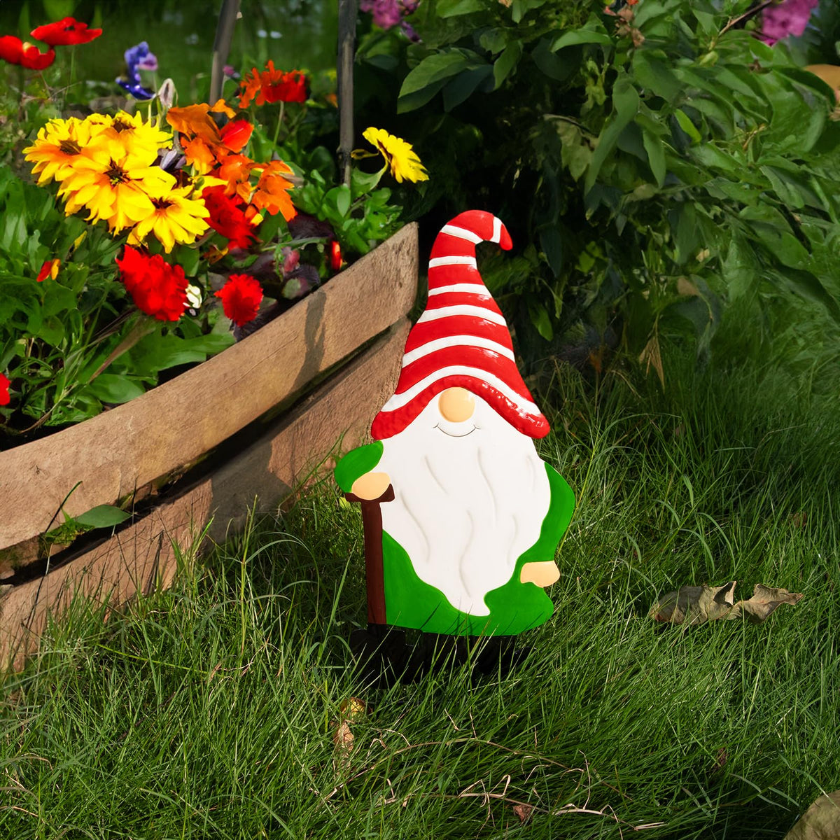 Voumsil Metal Yard Signs Decor for Rust Prevention, Yard Stakes with Gnomes for Outside Garden Yard Lawn Porch Holiday Party(Red)