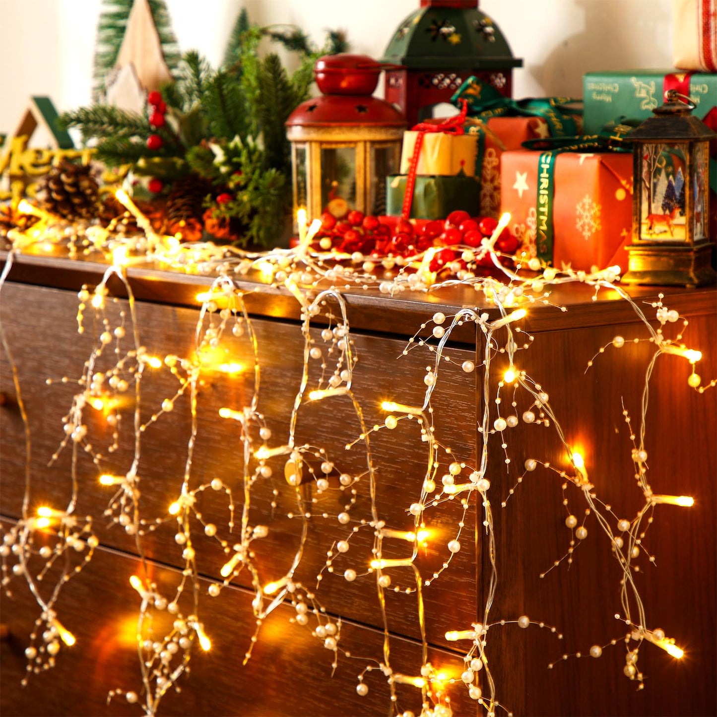 Riakrum 16.5 ft Christmas Berry Beaded Garland String Light Christmas Mantle Decor Pre-lit Warm LED Lights Lighted Battery Operated Winter Garland for Xmas Tree Staircase Home Indoor Decor(White)