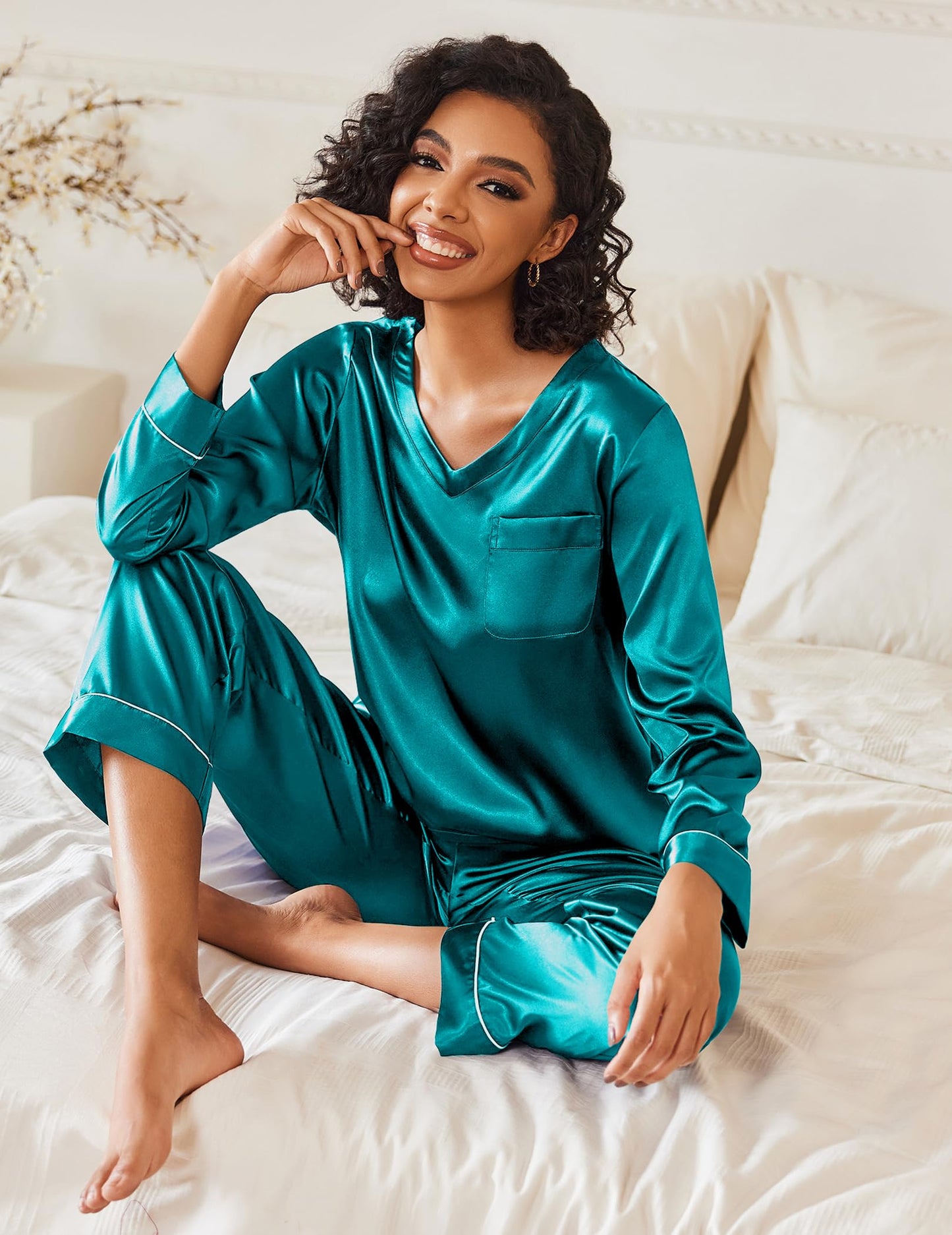 Ekouaer Silk Pajama for Women Long Sleeve Satin Pj Set Two Piece Soft Sleepwear Loungewear S-XXL