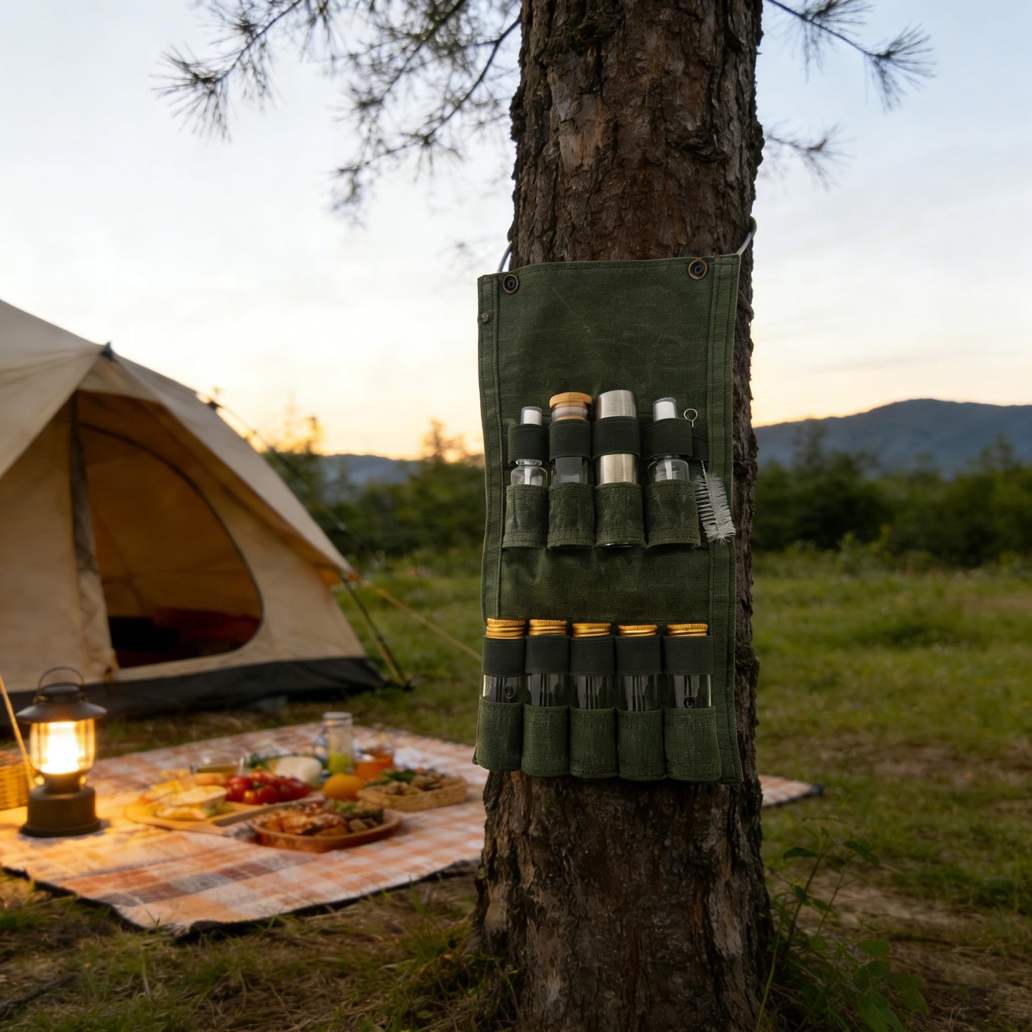 WINRIOO Camping Travel Spice Kit，Portable Mini Camping Spice Containers with 6 Jars，1 Salt/Pepper Grinders，2 Oil Spray，Foldable Canvas Seasoning Storage Bag for Outdoor Picnic BBQ