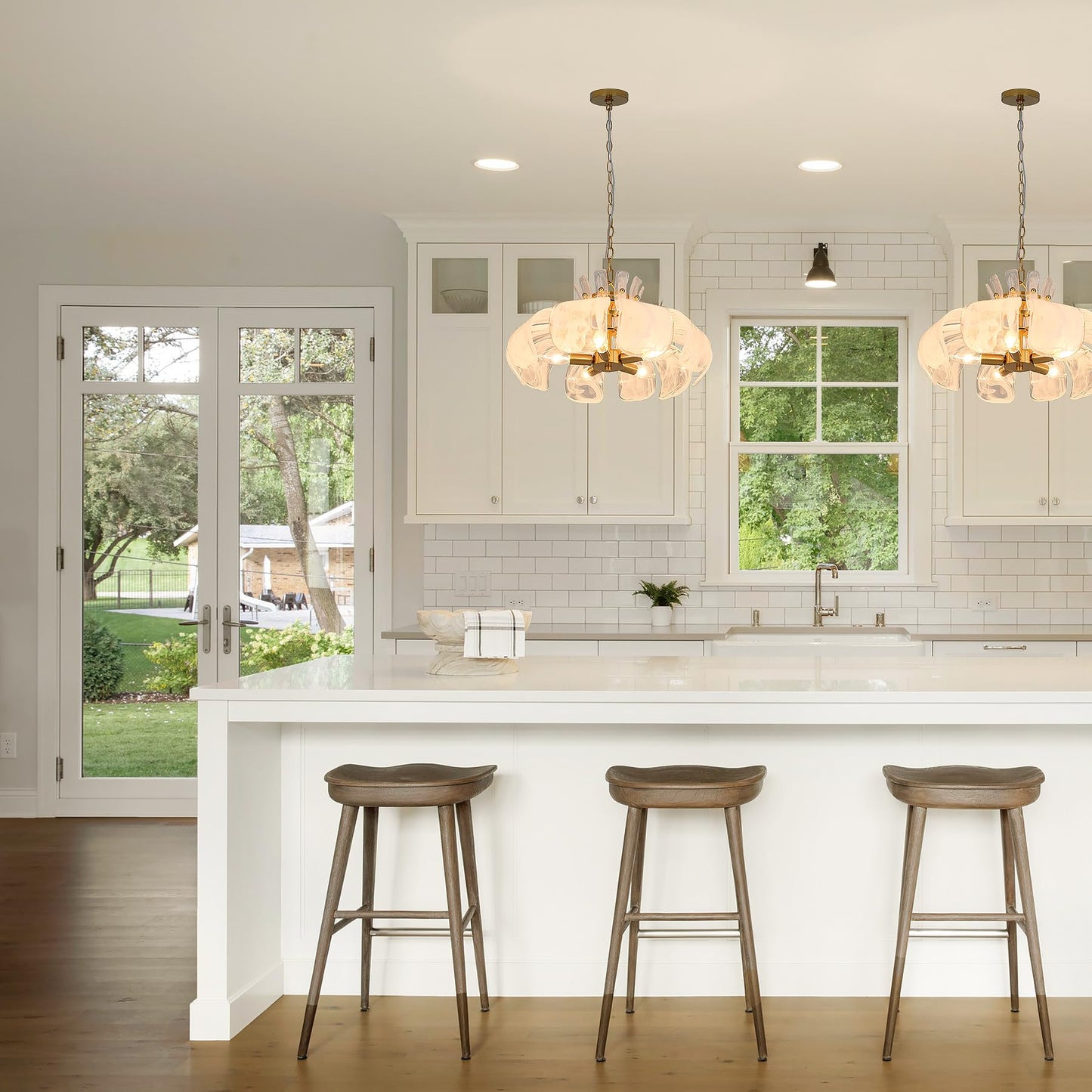 Wrlmfy Hammered Alabaster Glass Chandelier, 18" Hand-Blown Glass Pendant Brass Gold Hanging Lighting Fixture for Kitchen Island Dining Living Room Entryway, E12 Base (Gold & White Hammered Glass)