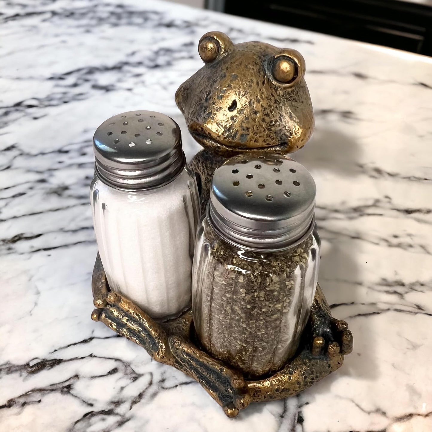 Yoga Frog Salt and Pepper Set with Glass Shakers – Whimsical Meditating Zen Master Lotus Pose Figurine – Dining Table Kitchen or Bar