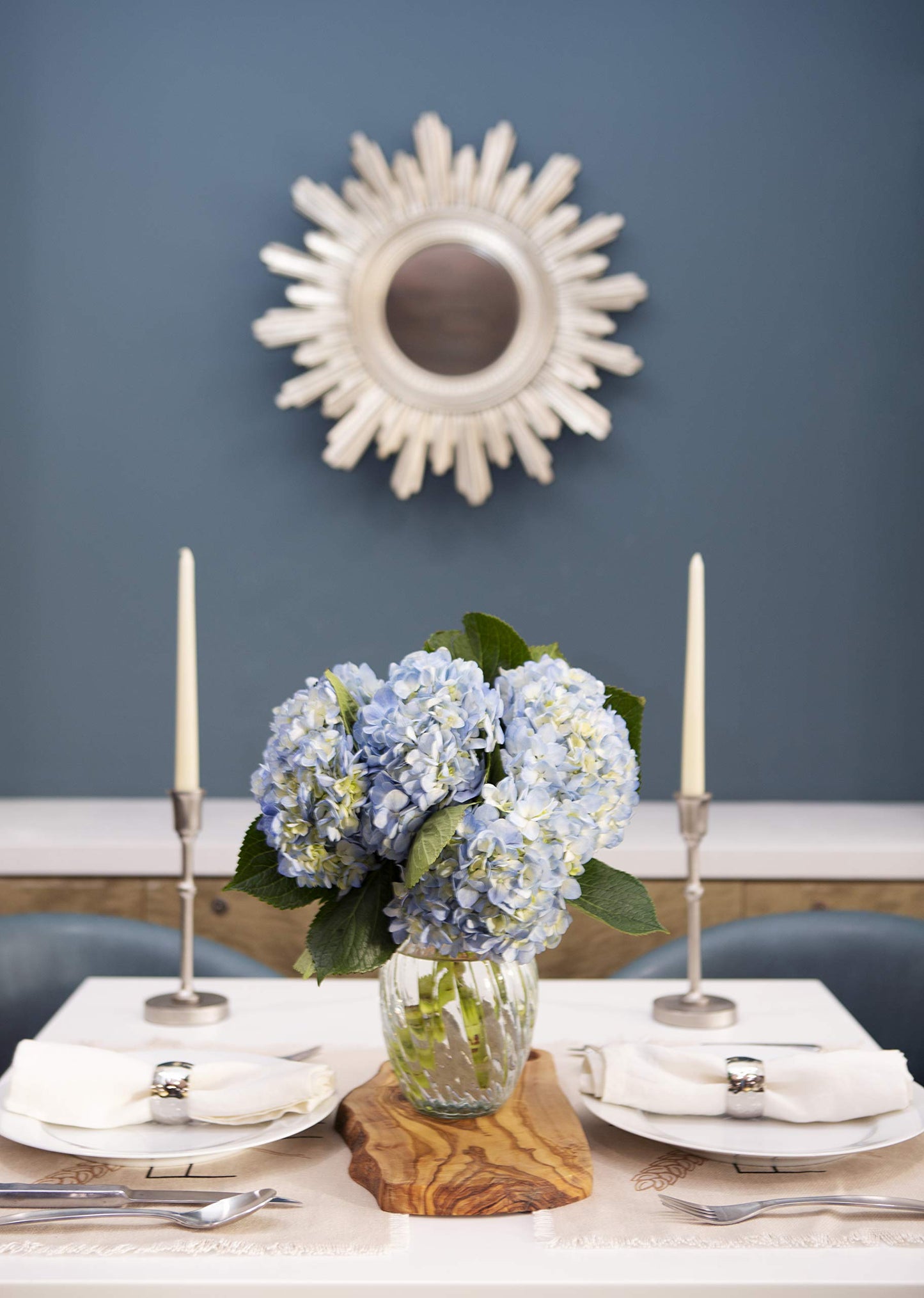 KaBloom - Beauty Bouquet of 6 Blue Hydrangeas with Vase - Fresh Flowers for Birthday, Valentine's & Mother's Day