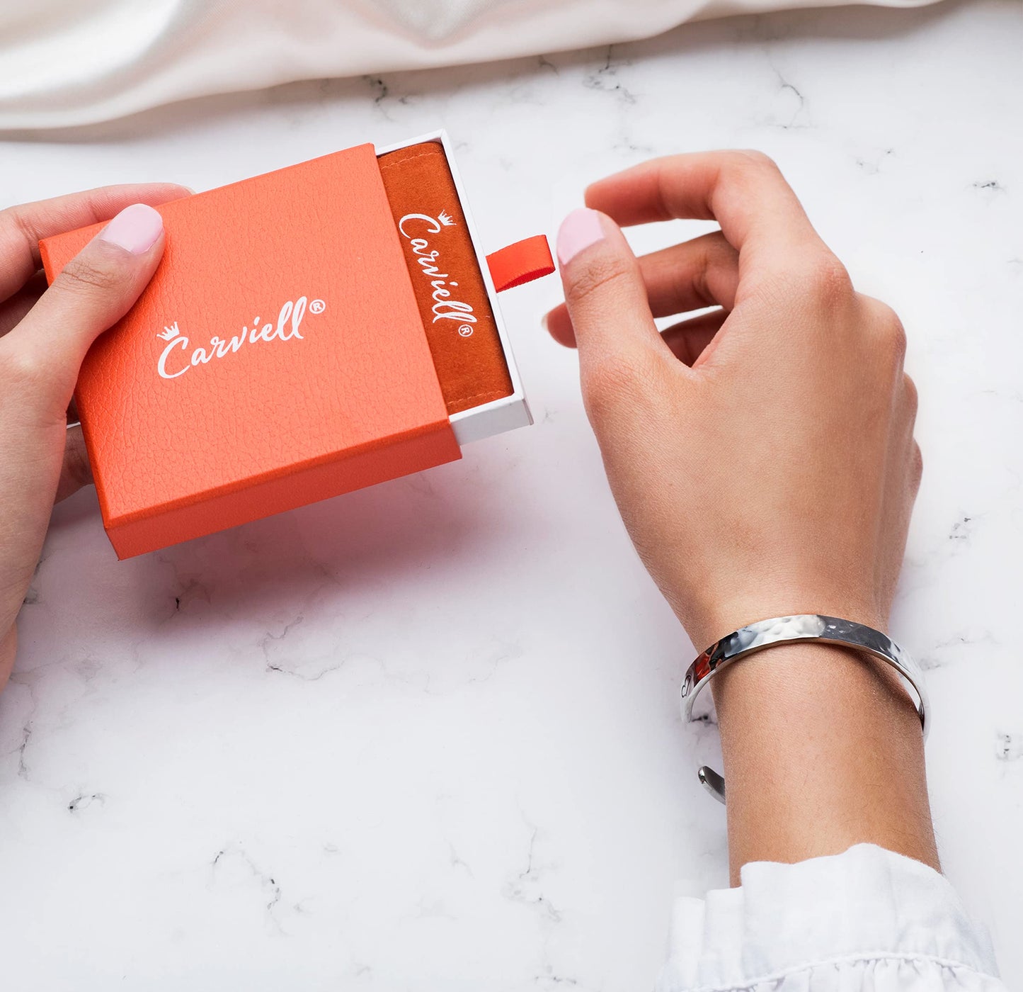 Carviell Love Bracelet, Gifts for Friend, for Wife, Girlfriend, I Love You Gift for Her, Birthday Present from Husband, Sister, Lady, Lover, Gal, Mistress, Ladylove, Inamorata Jewelry