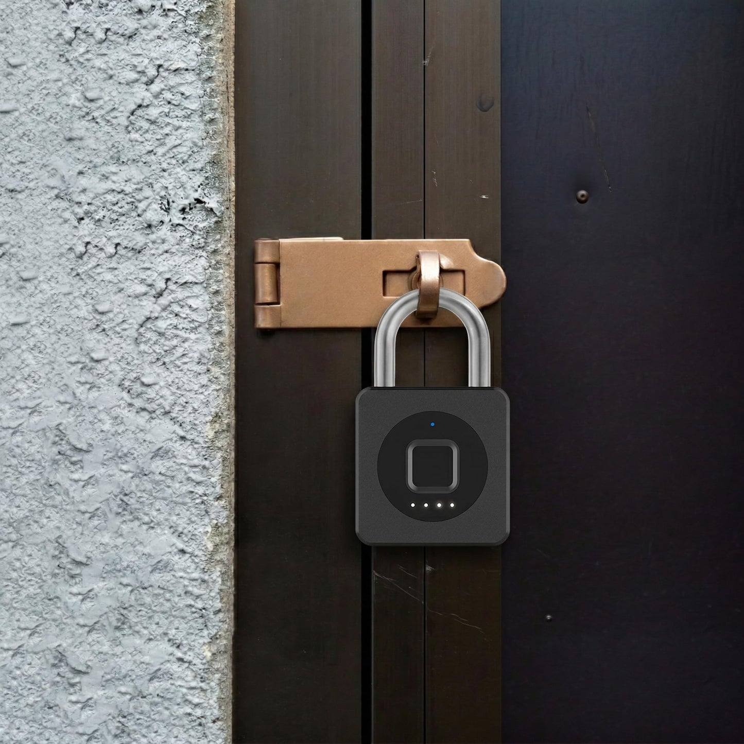Gym Locker Padlock eLinkSmart Fingerprint Mobile APP Unlock Remote Management Outdoor Waterproof Keyless Biometric Padlock for Gym Luggage Bags Locker Storage Tool Box Gun Case Footlocker Black