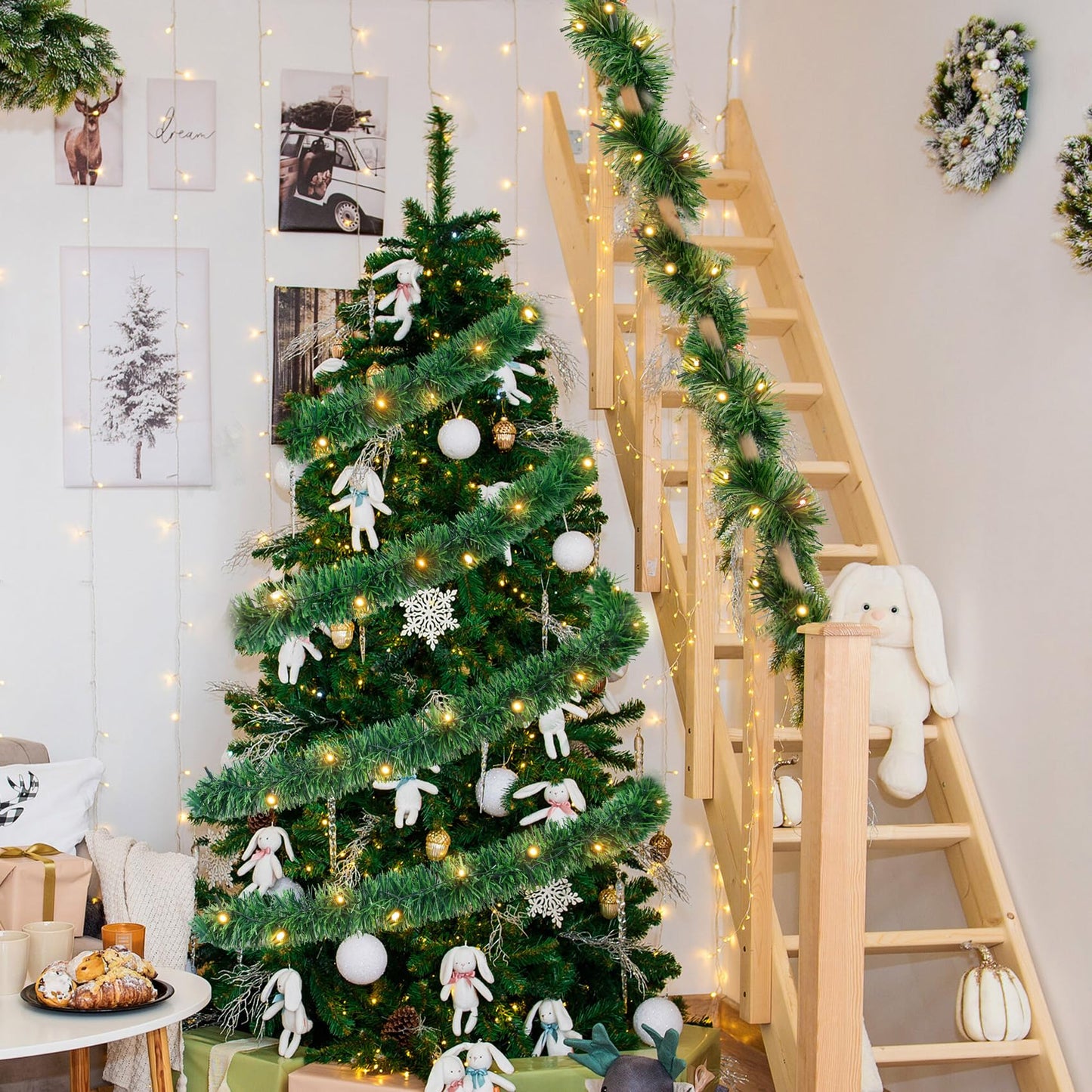 Ouddy Decor Christmas Garland with Lights, 19.7 Ft 60 Led Pre-lit Christmas Greenery Garland Battery Operated for Mantle Stairs Railing Party Winter New Year Outdoor Indoor Home Decor, Warm White