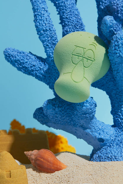 wet n wild SpongeBob SquarePants Collection Makeup Sponge, Hydrophilic, Reusable 3D Beauty Blender for Foundation, Contour & Highlighting, Patrick Star Edition