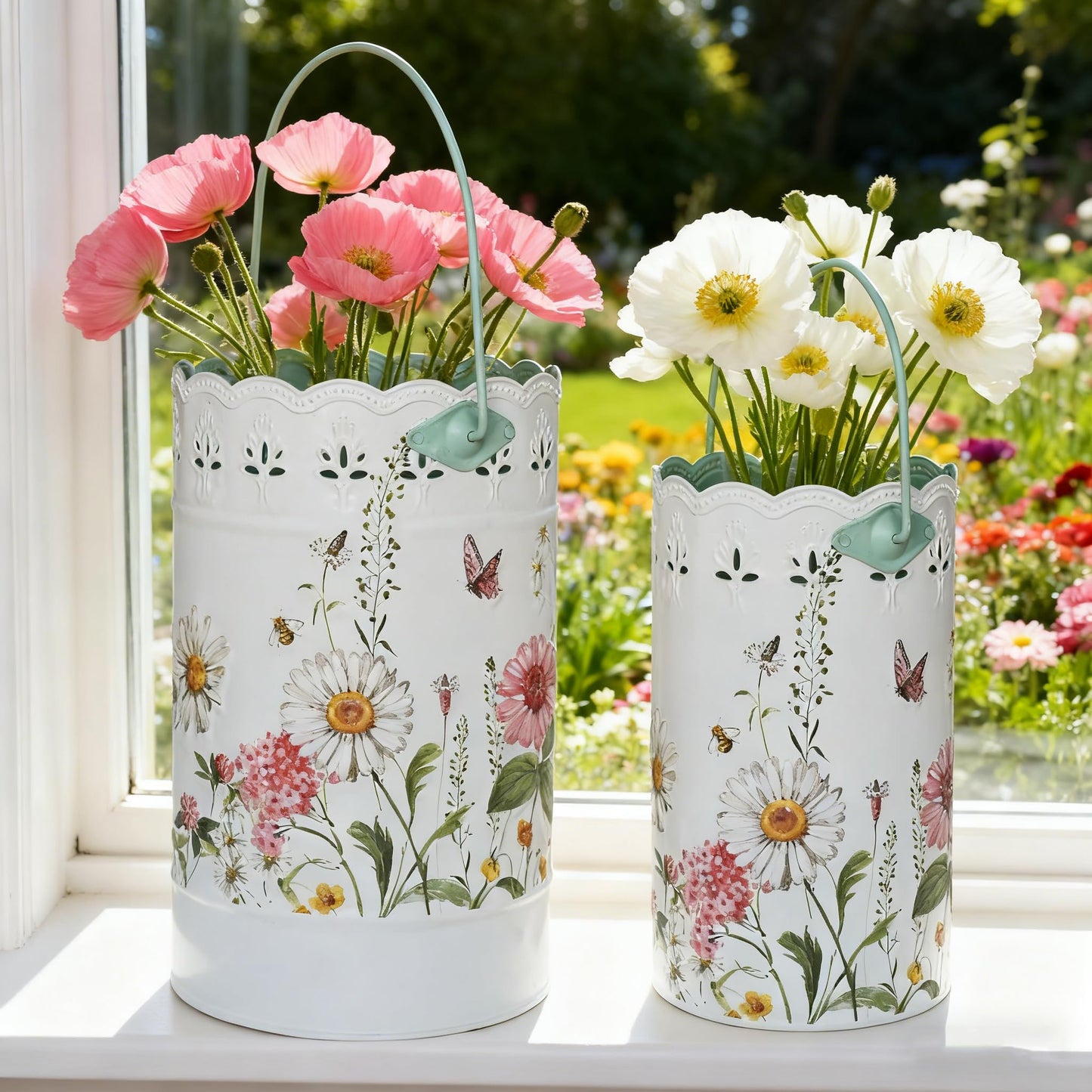 Zorvynelle Set of 2 Rustic White Metal Flower Pots, Decorative Floral Buckets Farmhouse Iron Vases Planters for Dried Flowers, Faux Plants, Home Garden Decor