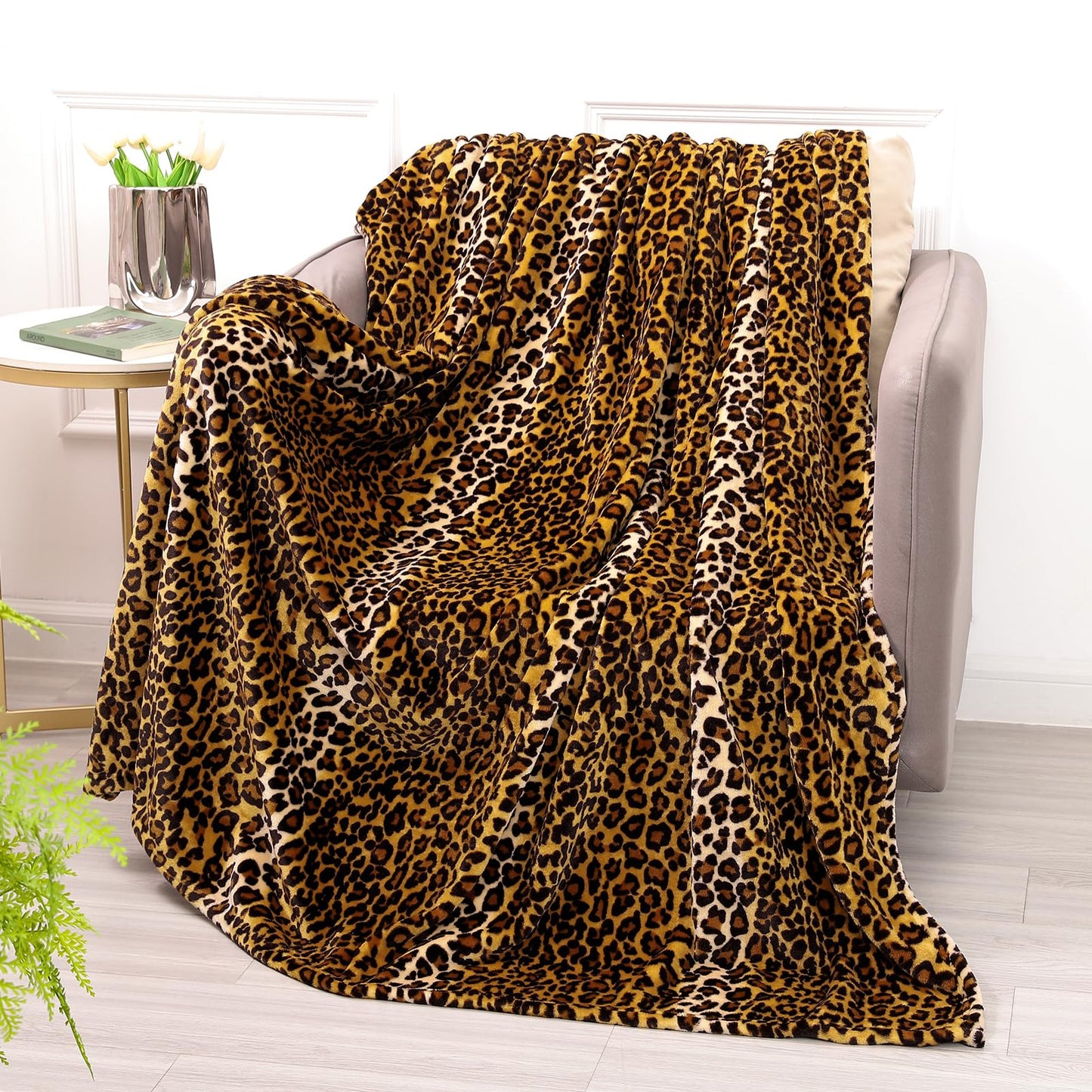 Bnuitland Leopard Print Fleece Flannel Throw Blanket, 300 GSM Double Sided Cheetah Print Blanket for Bed Sofa Couch Travel, Super Soft Fuzzy Fluffy Lightweight for Adults and Kids, 50×60 inch