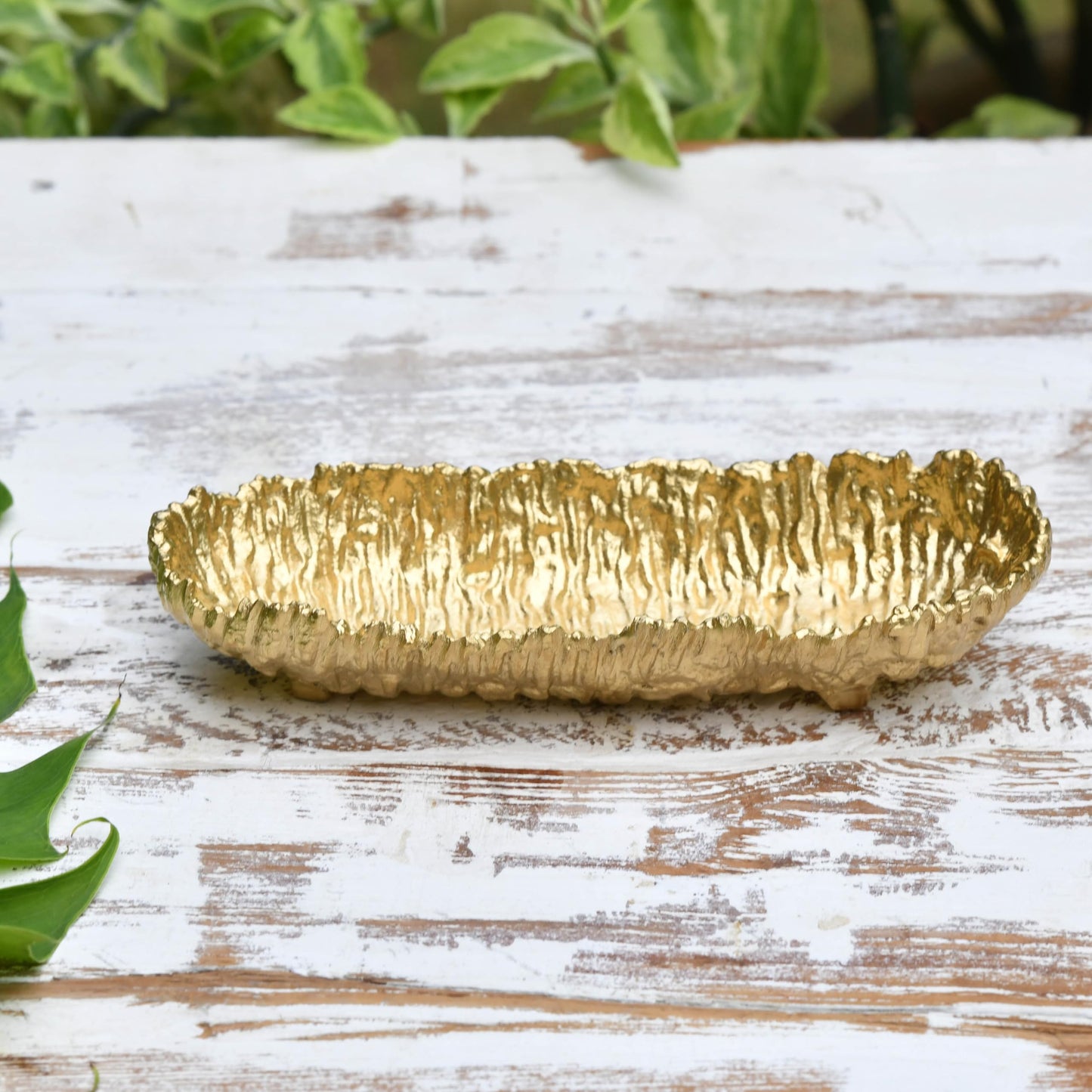 De Kulture Handcrafted Decorative Boat Centerpiece Tray (Gold), Ideal Home Décor Tableware Floral Decorative Wedding Engagement Christmas Holiday Décor, 16.5X6.4X2.5 (LWH) Cm