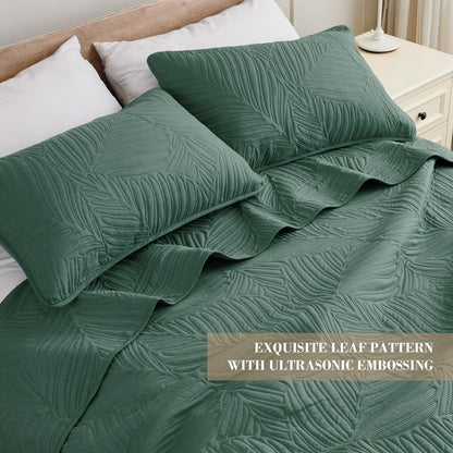 Exclusivo Mezcla Queen Quilt Bedding Set, Lightweight Green Quilts Queen Full Size for All Seasons, Soft Microfiber Bedspreads Coverlets Bed Cover with Leaf Pattern, 3 Piece