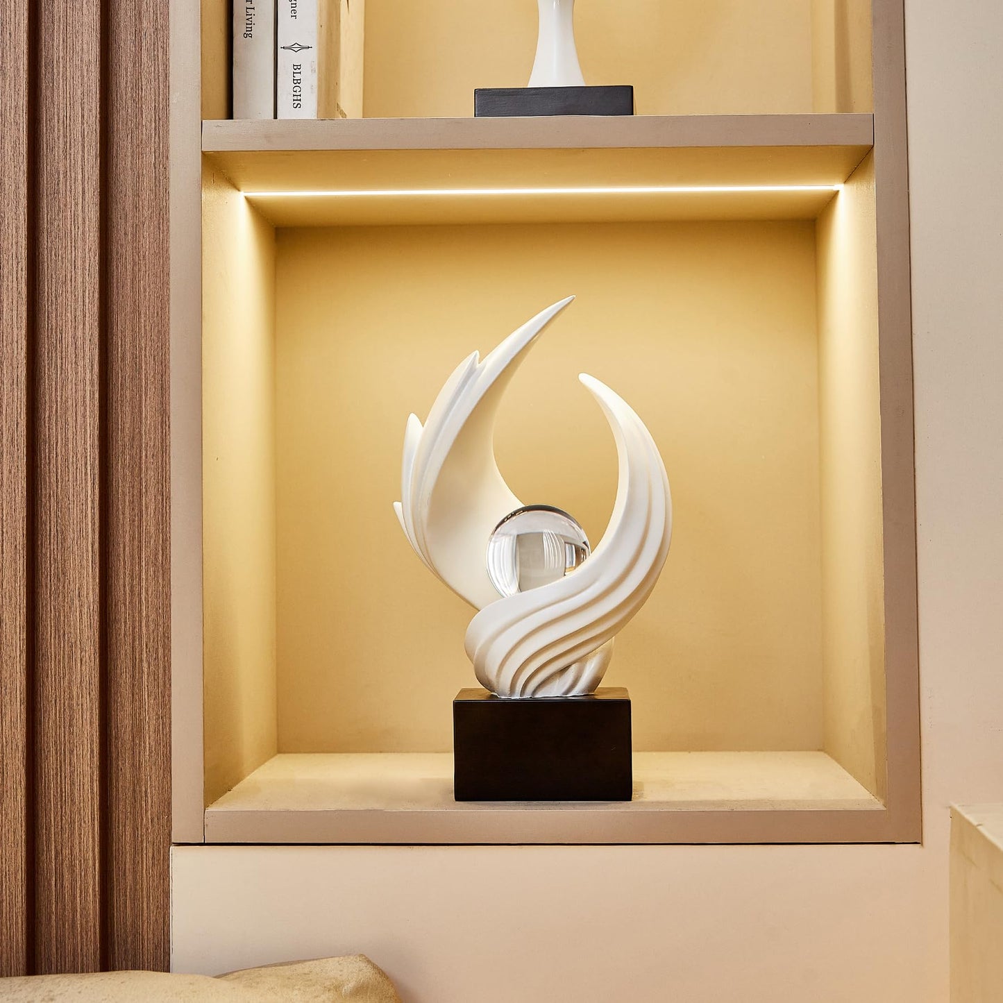 XYQXYQ Abstract Art Sculpture, Resin Gold Decorative Statue, Modern White Ornaments for Living Room, Decorativas Modernas for Coffee Table, Entryway & Office Collectibles (White)