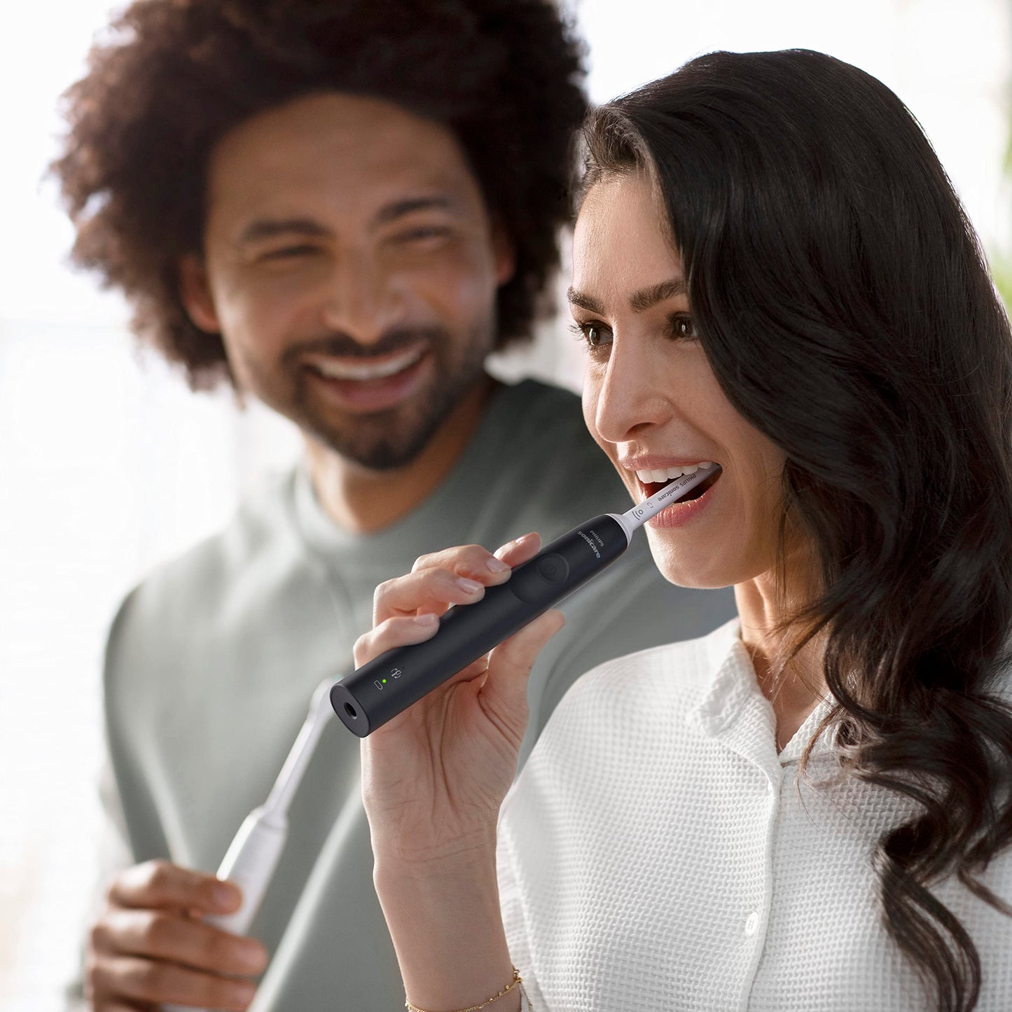 Philips Sonicare 3100 Series Sonic Electric Toothbrush with BrushSync replacement reminder (Model HX3671/14)