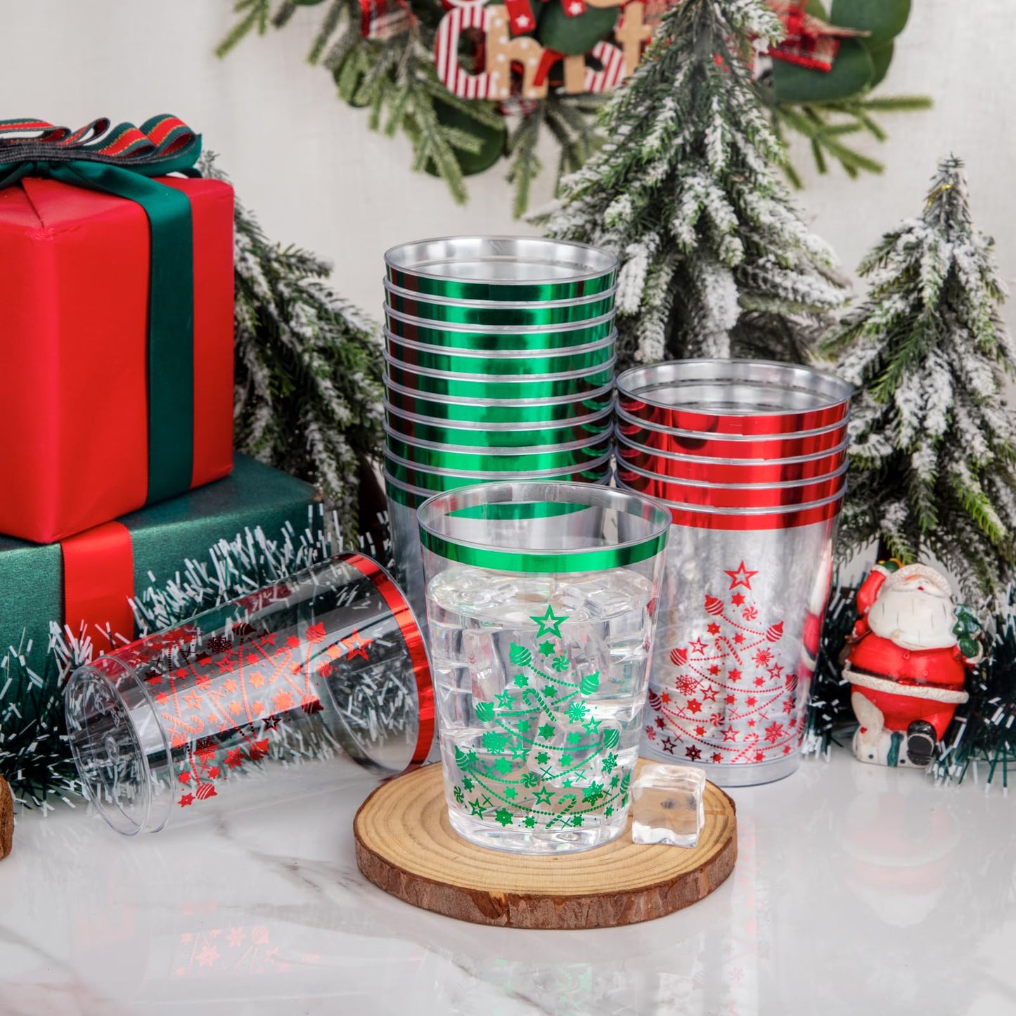 supernal 100pcs Christmas Plastic Cups,10oz Disposable Party Cups,Red and Green Plastic Tumblers with Christmas Tree Design,Party Cup Disposable for Xmas Party, Christmas Eve