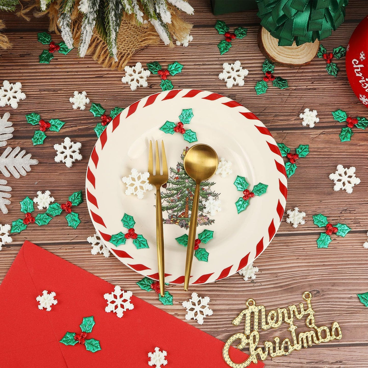 JUNEBRUSHS 120Pcs Miniature Resin Christmas Decorations, Mini Resin Snowflake Holly Leave Berries, Christmas Embellishment for Xmas DIY Craft Wreath Tree Home Table Decor Floating Vase Filler