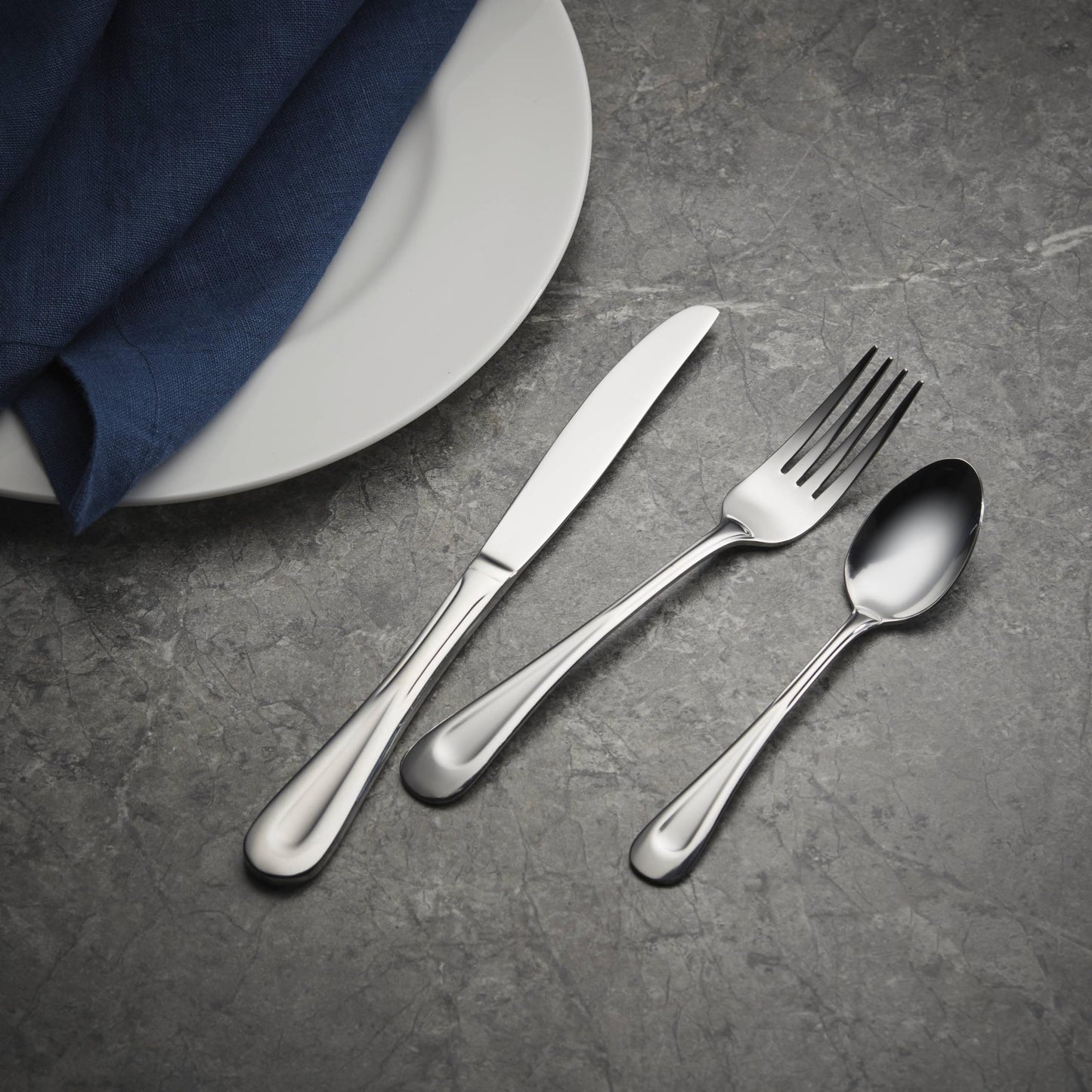Oneida Silverware Set For 8, Satin Sand Dune 45-Piece Everyday Flatware Set with Serving Utensils, Service For 8, 18/0 Stainless Steel Silverware, Knives Spoons and Forks (Silver, 45 Piece)