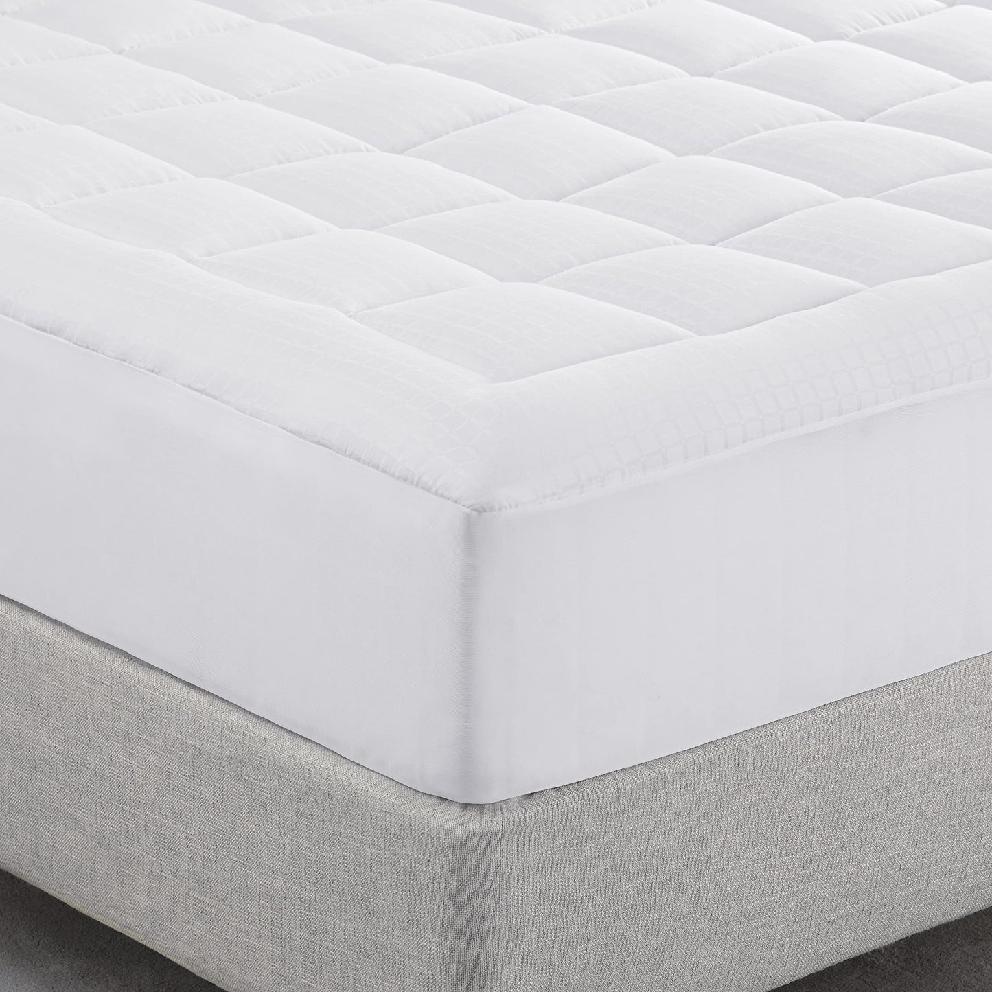 Serta ComfortSure Mattress Cover, Fitted Pillow Top Mattress Pad, Super Soft and Breathable Quilted Cotton Protector with 18" Elastic Deep Pockets for Secure Fit, Full, White