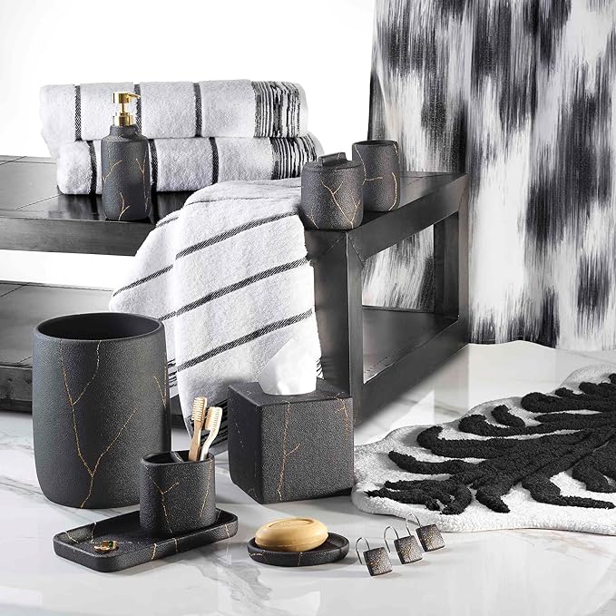 Nicole Miller - Towels, Dorm Room Essentials