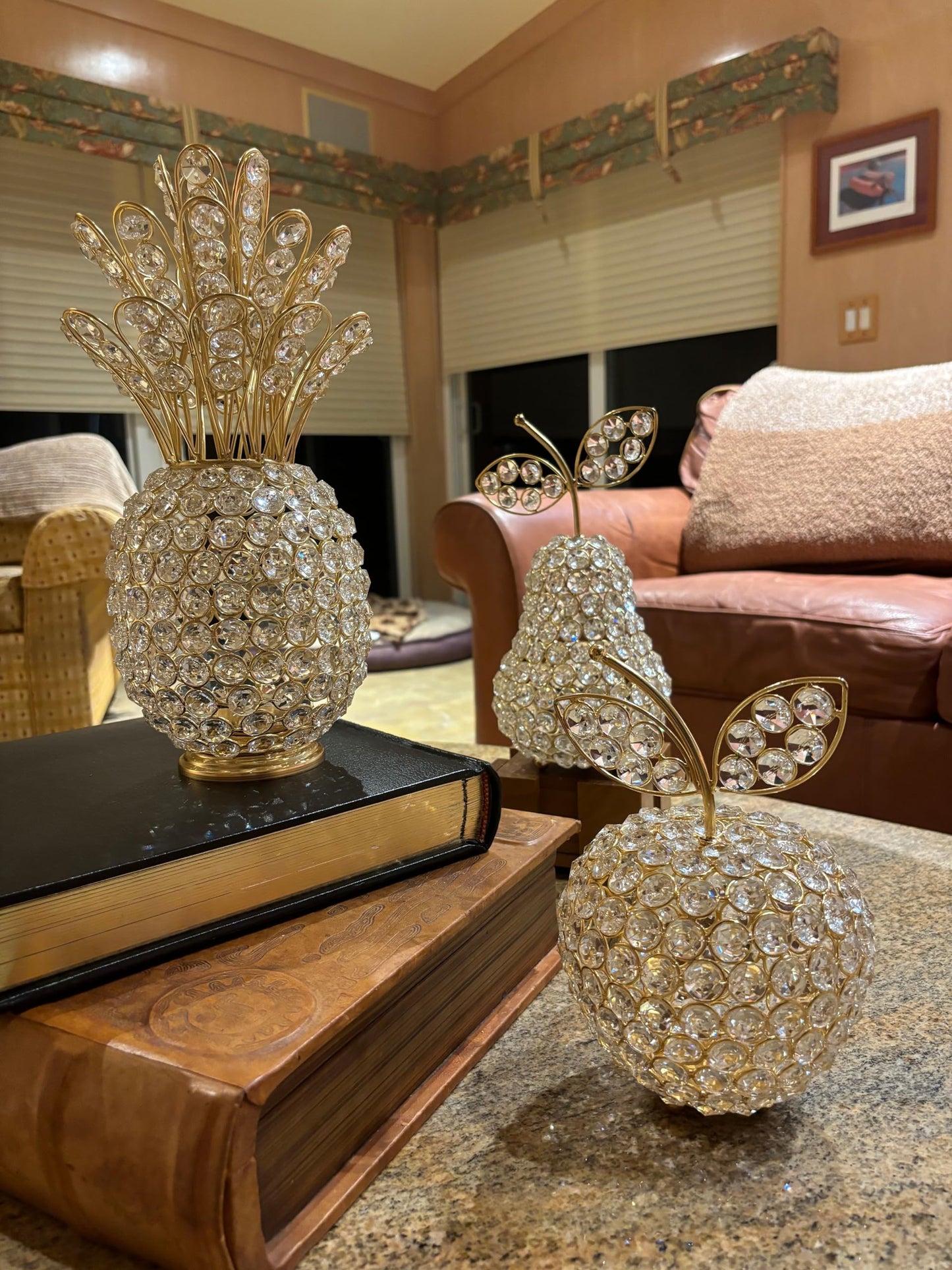Manzana Cristal Silver Pear, Crystal Silver Pear, Pear Figurine, Artificial Fruit Ornament Table Decor, Crystal Pear Gift, Shiny, Beautiful, Tabletop, Home or Office, Decor, Accents