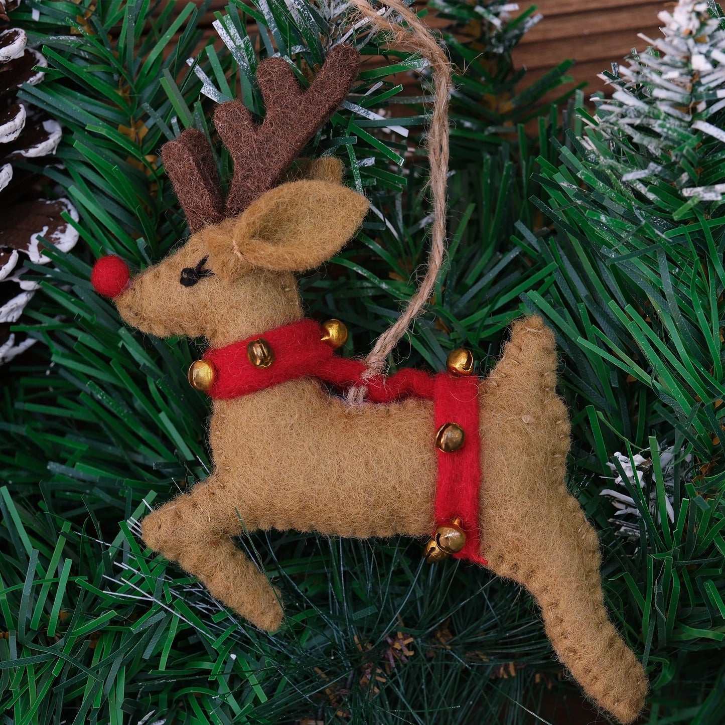 JUIIZAY 3pcs Felt Christmas Ornaments Xmax Tree Ornament Hanging Decorations for Christmas Tree