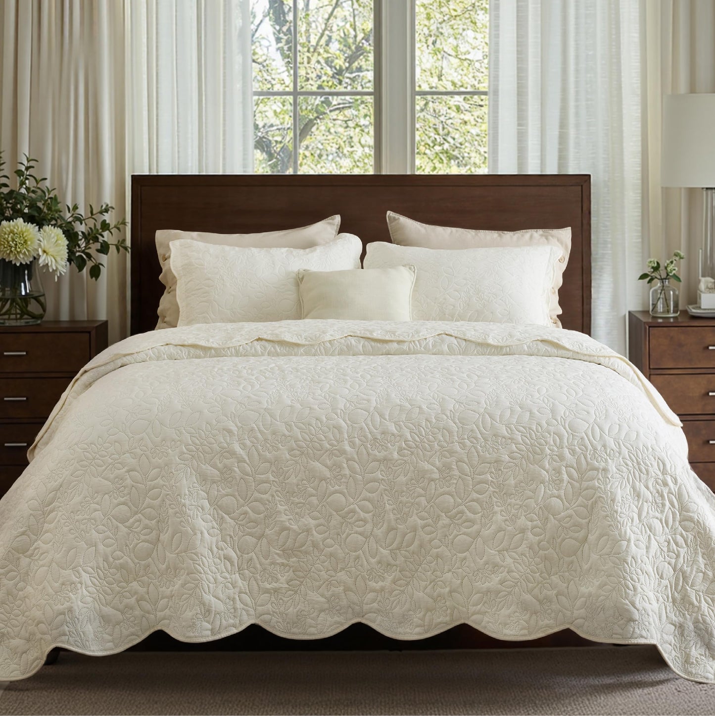 Bedsure Quilts Queen Size - Ultra Soft Pre-Washed Cloud-Like Bedding, All-Season Lightweight Comforter for Country Bedroom, Leaf Design Coverlet in Cream Yellow, 90 x 96 Inches