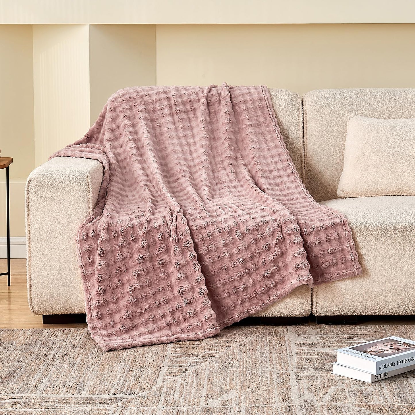 SOCHOW Dusty Pink Bubble Fleece Blanket for Couch, Super Soft Cozy Cute Throw Blanket for Women, Decorative Fuzzy Flannel Blanket, 60 x 80 Inches