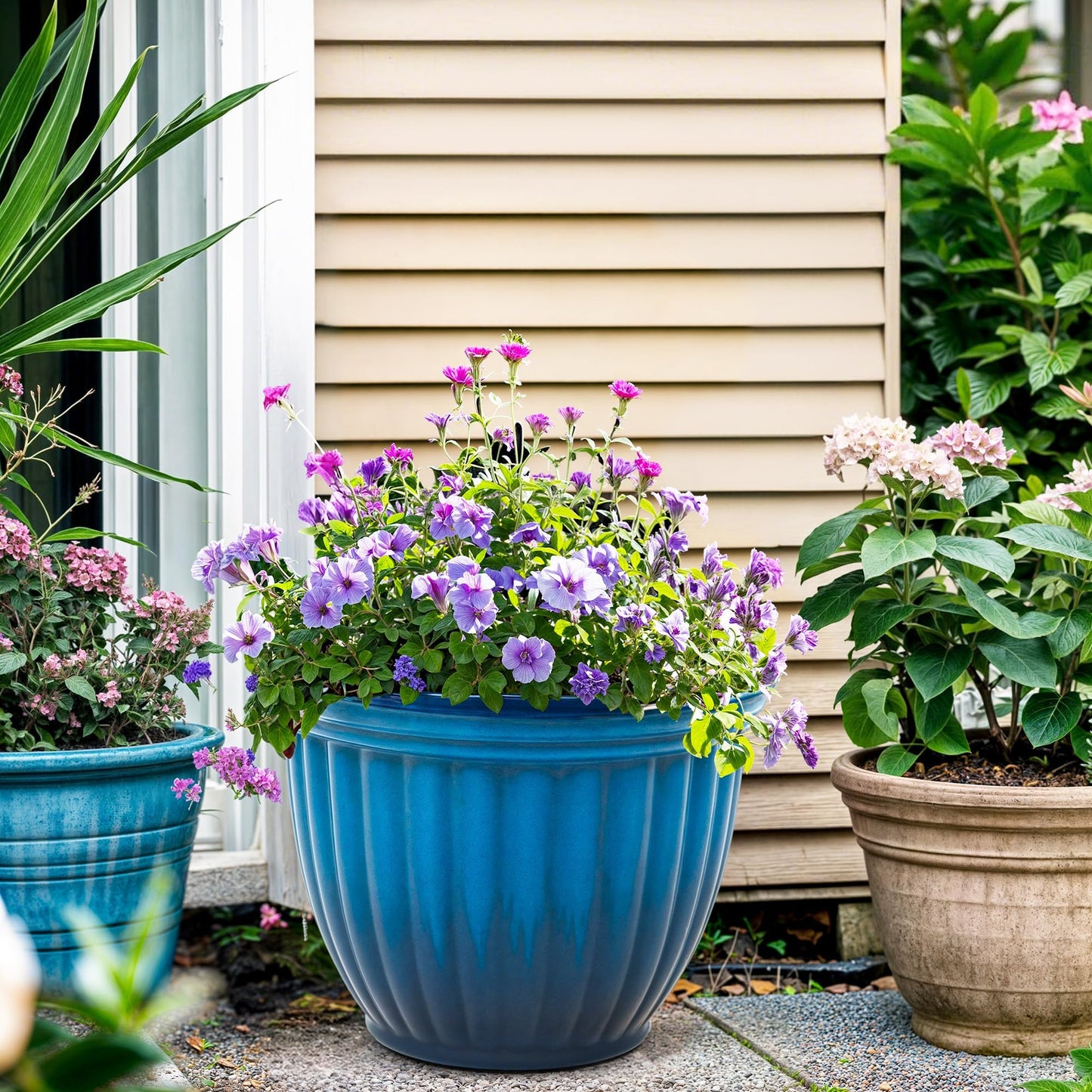 Autodaya 15" Large Flower Pots, Set of 2 Plastic Planters for Outdoor Indoor Plants with 3D Textures, Weather-Resistant for Porch, Garden, Patio or Indoor Use, Gradient Cobalt Blue