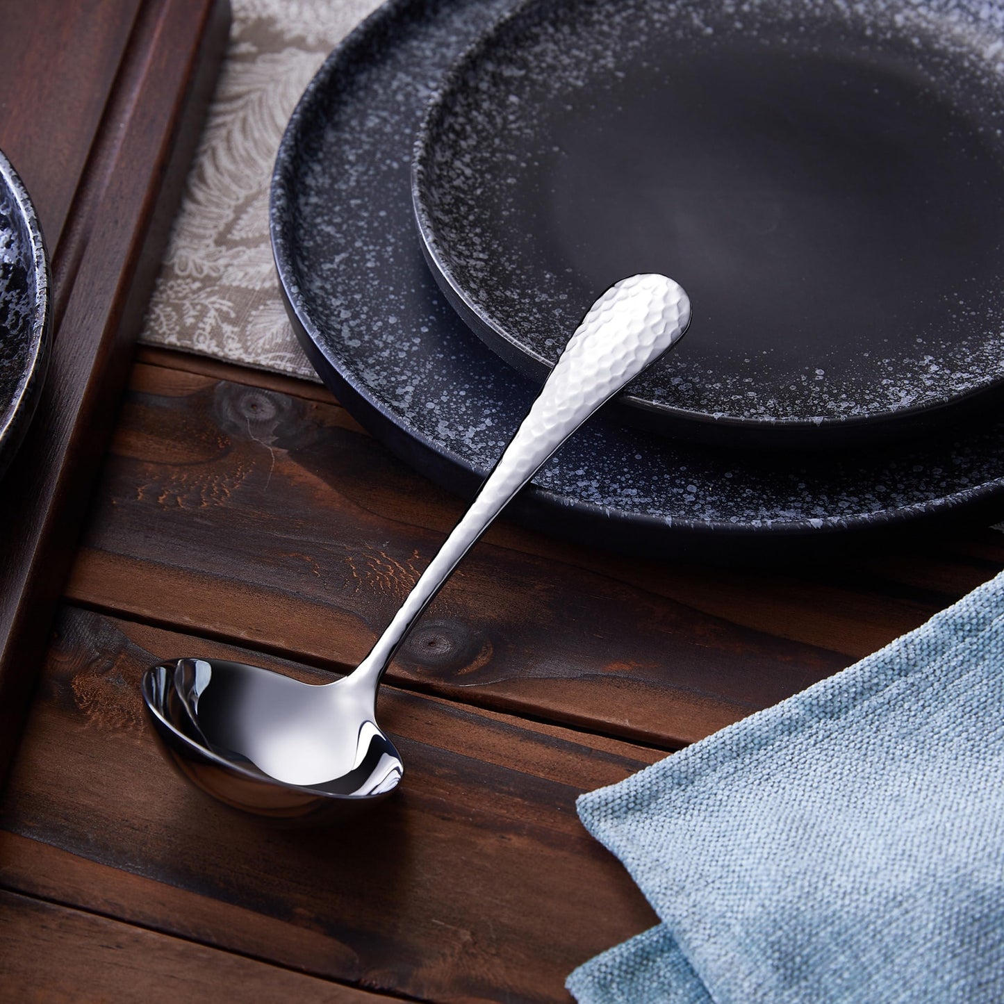 KEAWELL Premium 7.3" Hammered Gravy Ladle – 18/10 Stainless Steel – Exquisite Blend of Elegance and Functionality – Dishwasher Safe