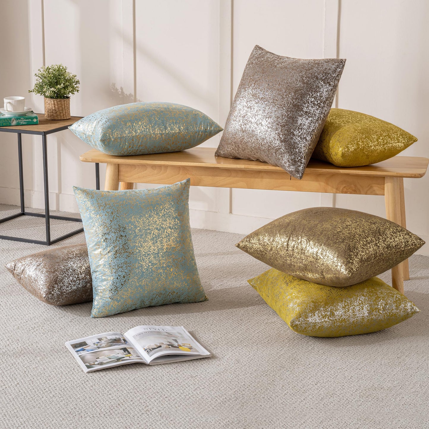 JELLYMONI Sparkling Decorative Pillow Covers Set of 2, Gold Glitter Throw Pillows Cover 22 x 22 Inch for Living Room Bed Sofa Couch, Morden Home Luxury Decor(22x22in,Gold Brown)