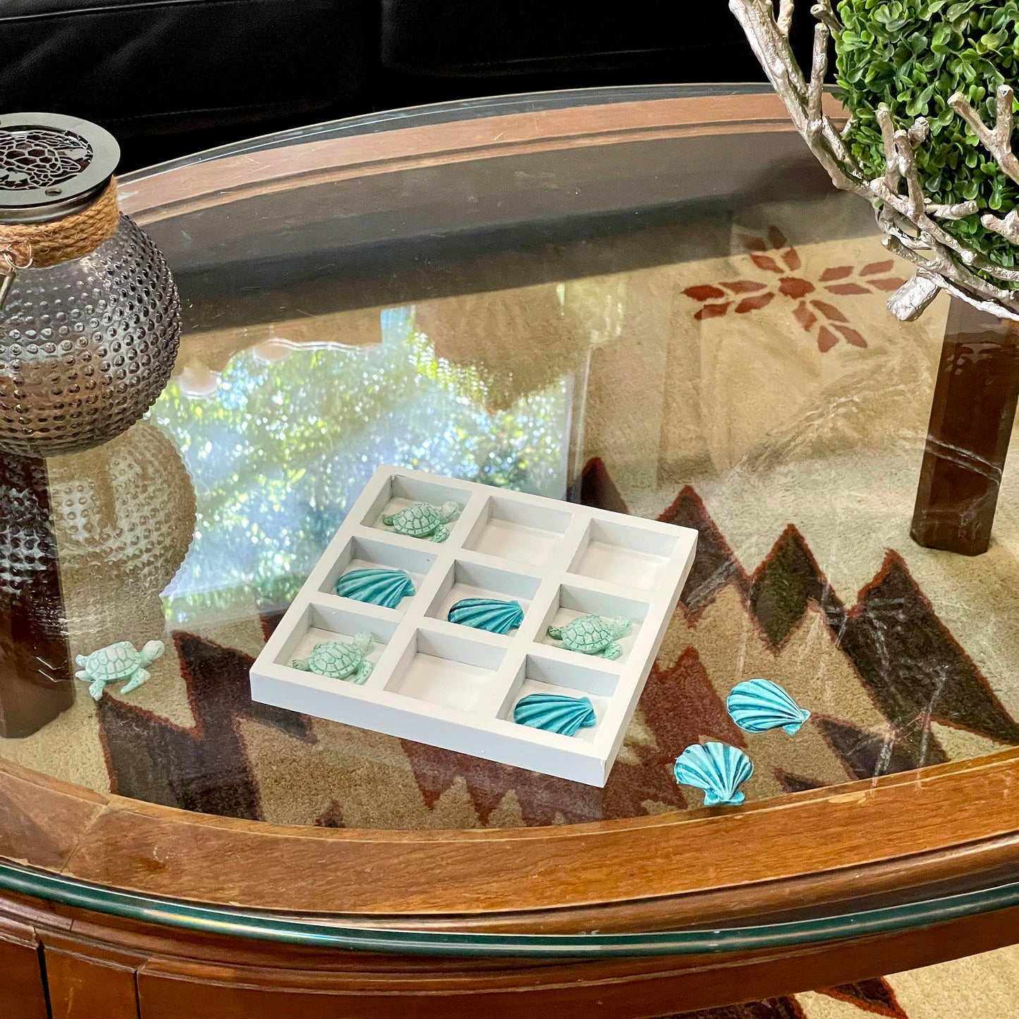 Coastal Shell and Sea Turtle Decorative Sculpture – 7" White Wood Tic Tac Toe Table Accent with Resin Pieces, Beach House Nautical Coffee Table Centerpiece, Ocean Home Decor, Adult Display Art
