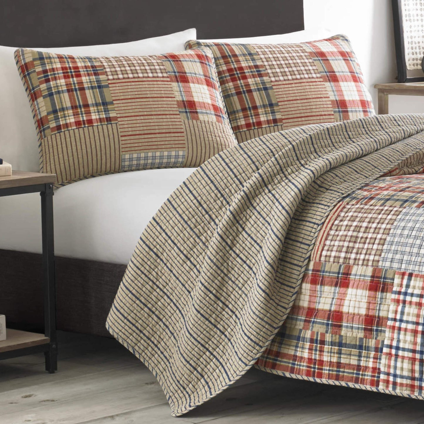 Eddie Bauer - Queen Quilt Set with Shams, Reversible Cotton Bedding, Lightweight All-Season, Pre-Washed, Hawthorne Brown