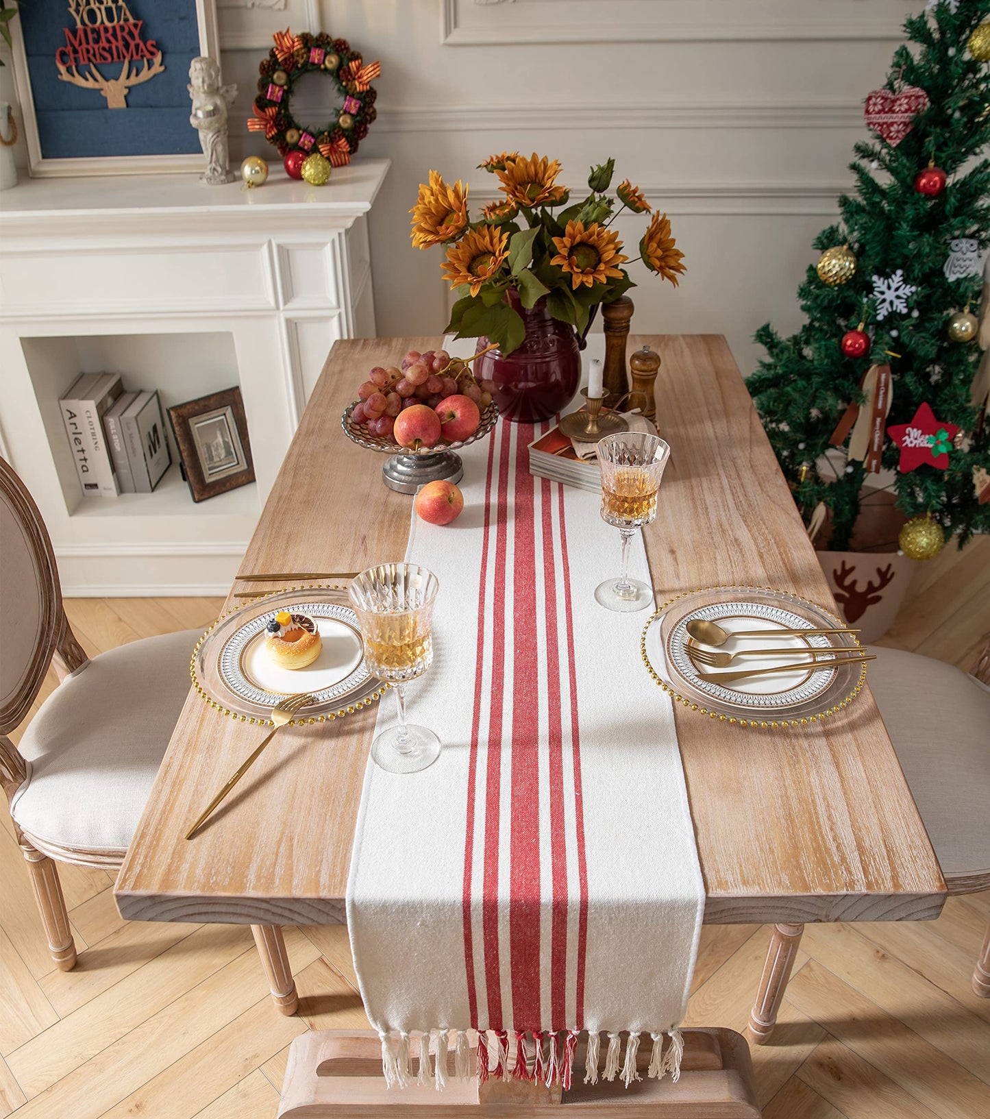 Christmas Table Runner 13 x 72 Inch for Dining Table, Boho décor Coffee Table Runner with Handcrafted Tassels, red and Beige Stripe Table Runner for Holiday, Winter