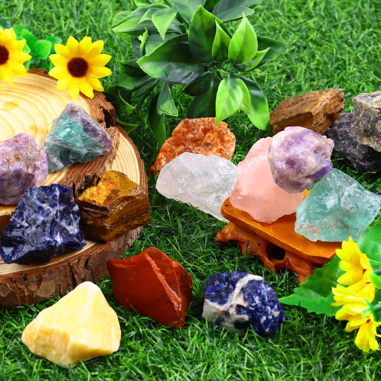 UFEEL 1 LB Bulk Rough Madagascar Stones Mix Natural Raw Crystal Stones for Tumbling Fountain Rocks Decoration Polishing Wire Wrapping Healing Crystal Large 1 inch