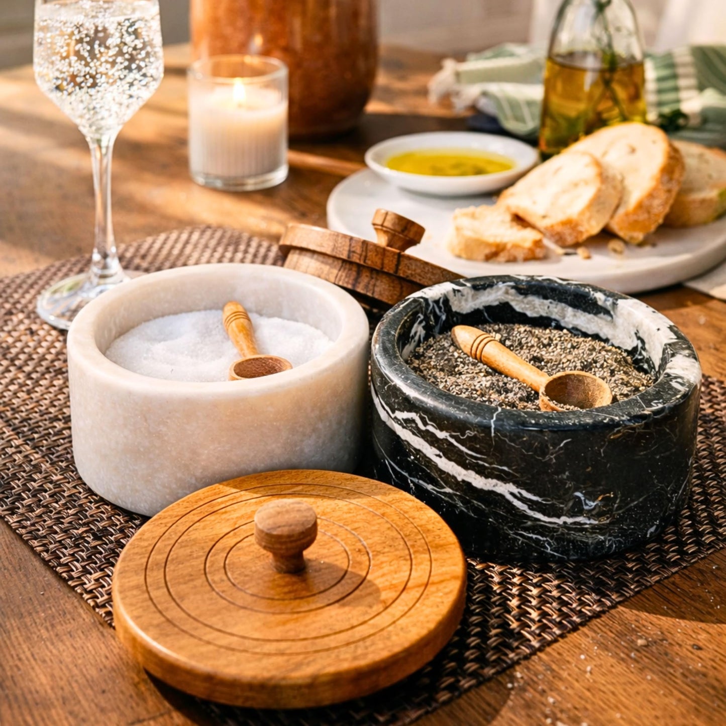 Marble salt and pepper containers with spoon, salt cellars with lid and spoons, salt and pepper holders, salt and pepper cellars, marble salt and pepper bowls with wooden lid - White/Black