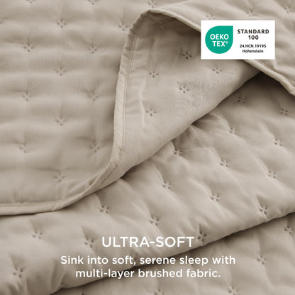 Bedsure King Quilt - Linen Bedspread King Size & Lightweight Comforter, Modern Farmhouse Coverlet with Clover Pattern, Ultra Soft All-Season Bedding, 106 x 96 Inches