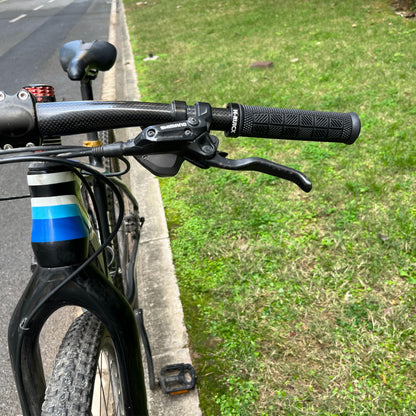 H-RUICX Bicycle Handlebar Grips, Single Lock on Bicycle Handle Bar, Ergonomic Non-Slip Design, Bike Grips, Universal Fit for Mountain, BMX,MTB,Beach Cruiser, Scooter and Road Bikes