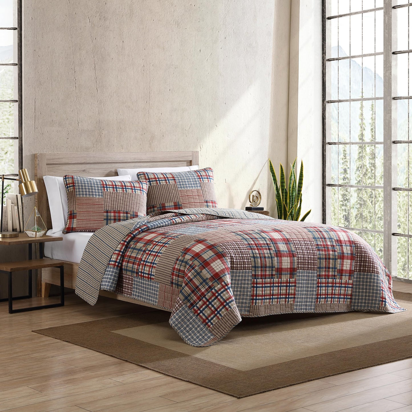 Eddie Bauer - King Quilt Set, Reversible Cotton Bedding with Matching Shams, Luxurious Bedding Set (Hawthorne Brown, King)