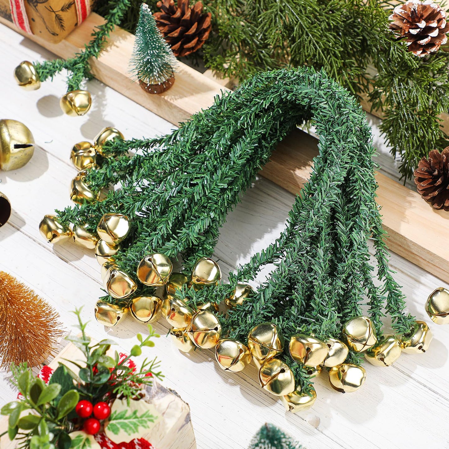 Motionchic 25 Pcs 20 Inches Christmas Garland Ties with Bells Decorative Twist Ties Garland Hanger for Banister Stairs Railing Garden Reusable Flexible Twist for Xmas Holiday Decorations (Gold)