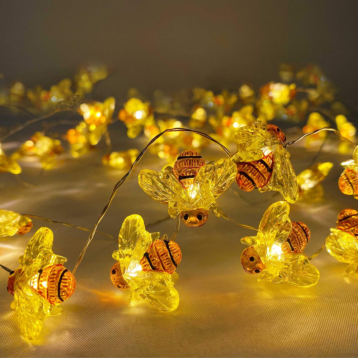 Cynzia Honeybee Fairy String Lights, 40LED Bee String Light Plug in with 8 Modes Remote Control, Waterproof Novelty Decorative Light String for Outdoor Indoor Party Wedding Garden Christmas