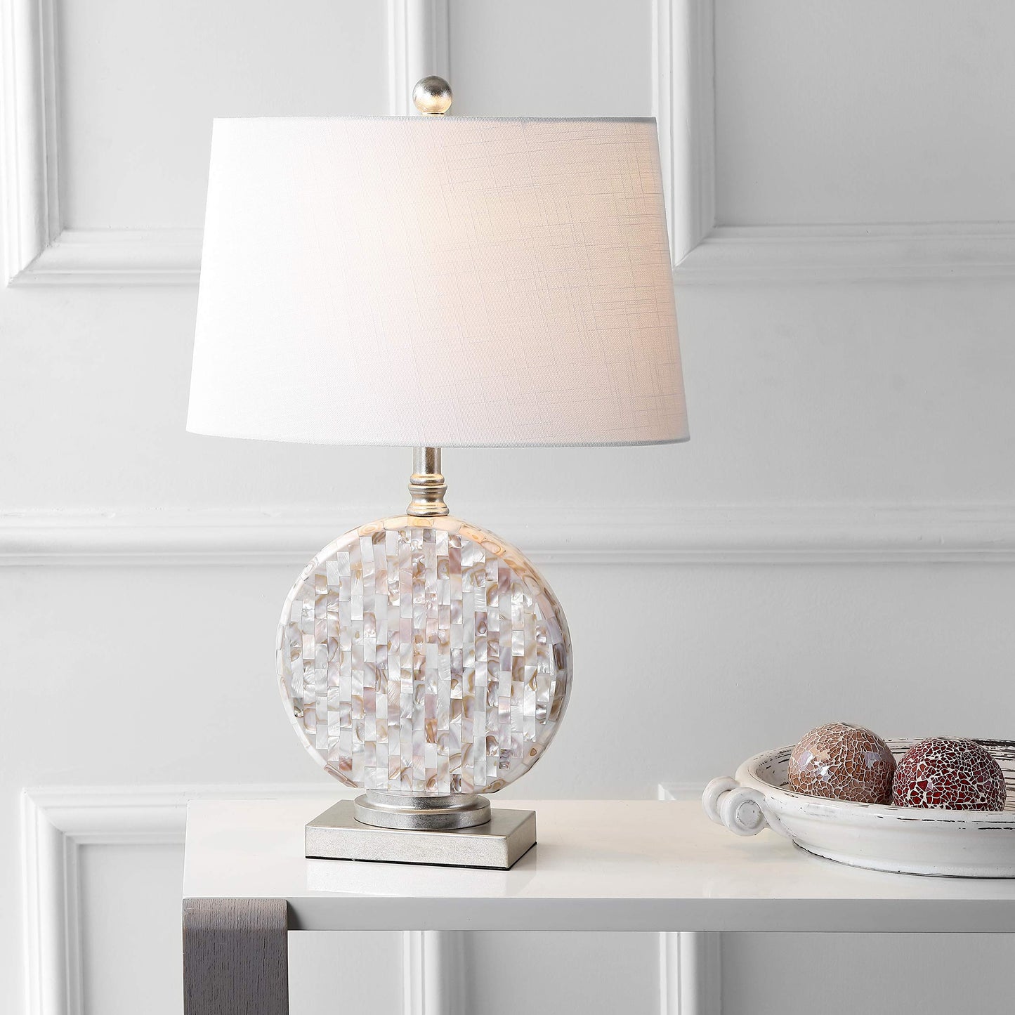 JONATHAN Y 24" Dennis Cream Mother-of-Pearl Seashell Table Lamp, Coastal Traditional Bedside Lamp for Living Room Bedroom, White Linen Drum Shade, LED Bulb Included JYL1050A