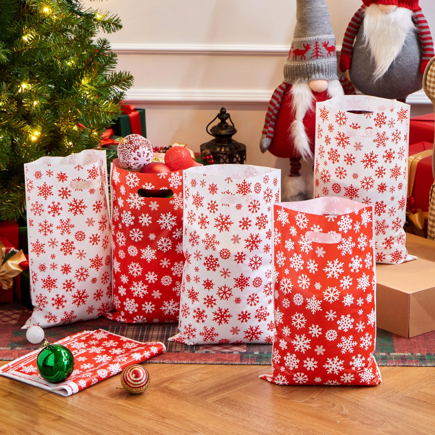 JOYIN 72 PCS Christmas Snowflake Bags for Xmas Holiday Goody Gift, 11" x 16"Christmas Snacks Plastic Shopping Bags with Handles for Present Wrapping, Party Decoration Supplies (Red White)