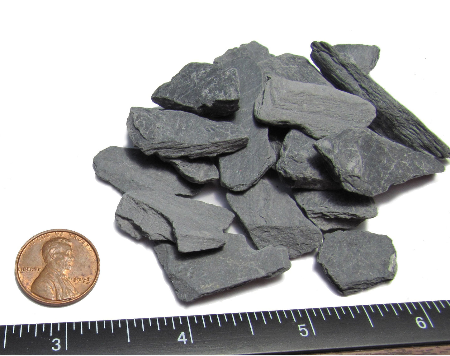 Natural Slate Stone -1/2 to 1 inch. Perfect Size for Miniature or Fairy Gardens, Aquariums, Reptiles, Terrariums, Model Railroads, Dioramas & Wargaming (1lb Grey)